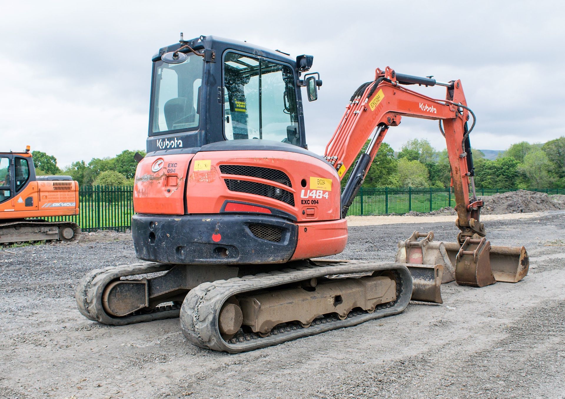 Kubota U48-4 4.8 tonne rubber tracked excavator Year: 2011  S/N: 50514 Recorded hours: 3831 blade, - Image 3 of 21