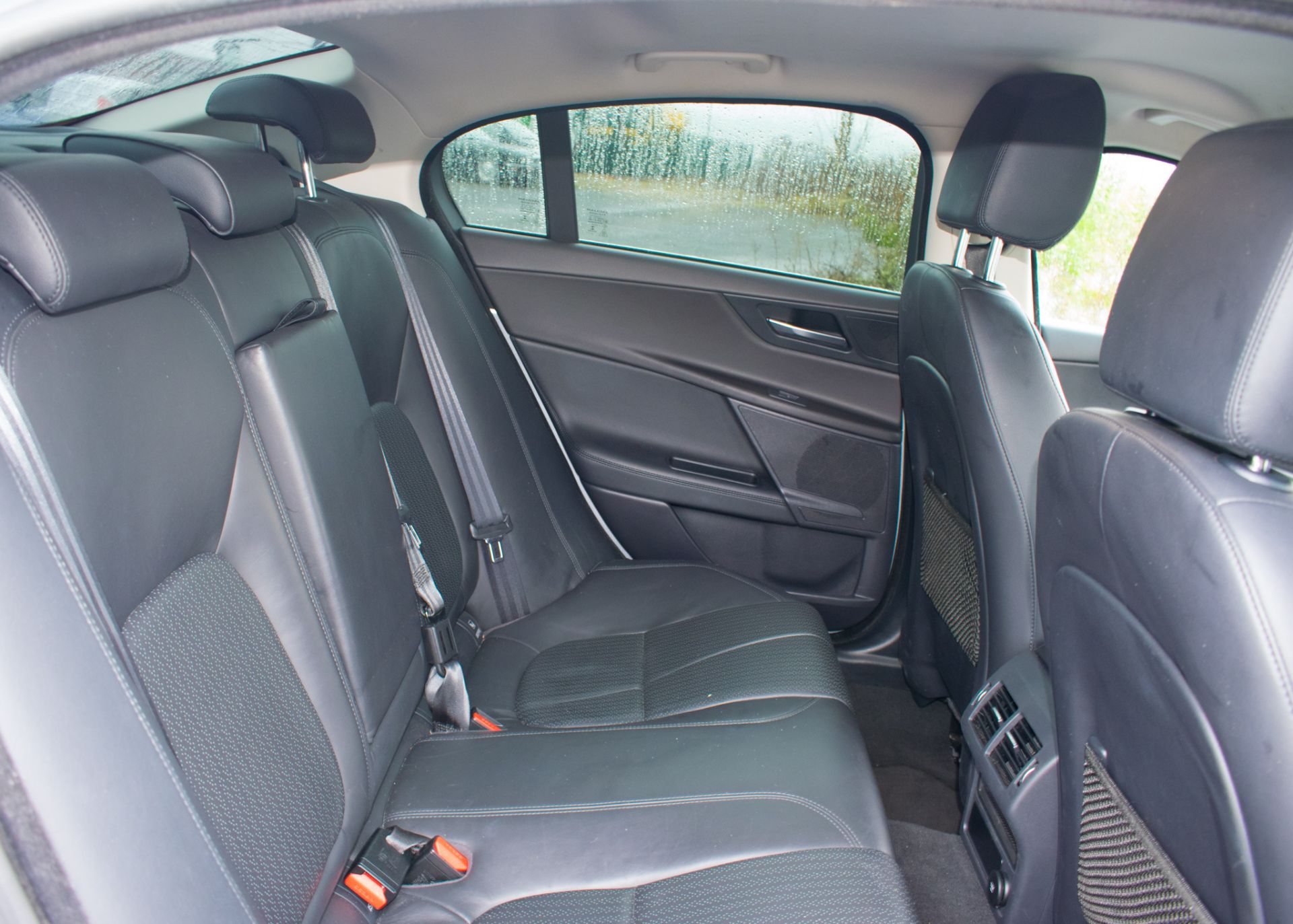 Jaguar XE Portfolio 2.0 litre petrol automatic 4 door saloon car Registration number: AV67 RPY - Image 19 of 23