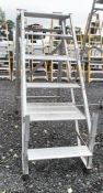 6 tread aluminium podium