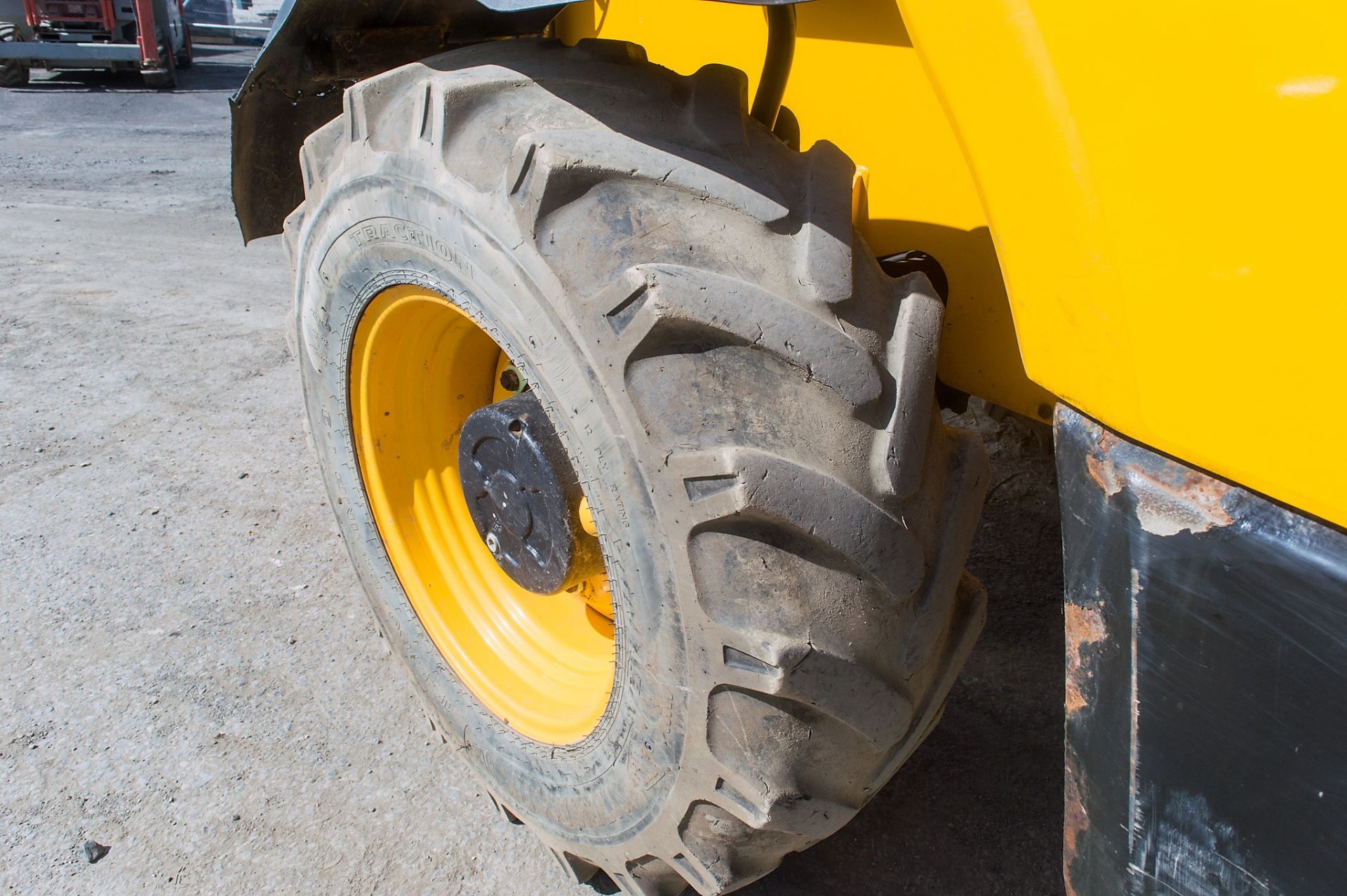 JCB 531-70 7 metre telescopic handler Year: 2014 S/N: 2341330 Recorded Hours: 3429 c/w hydraulic - Image 17 of 22