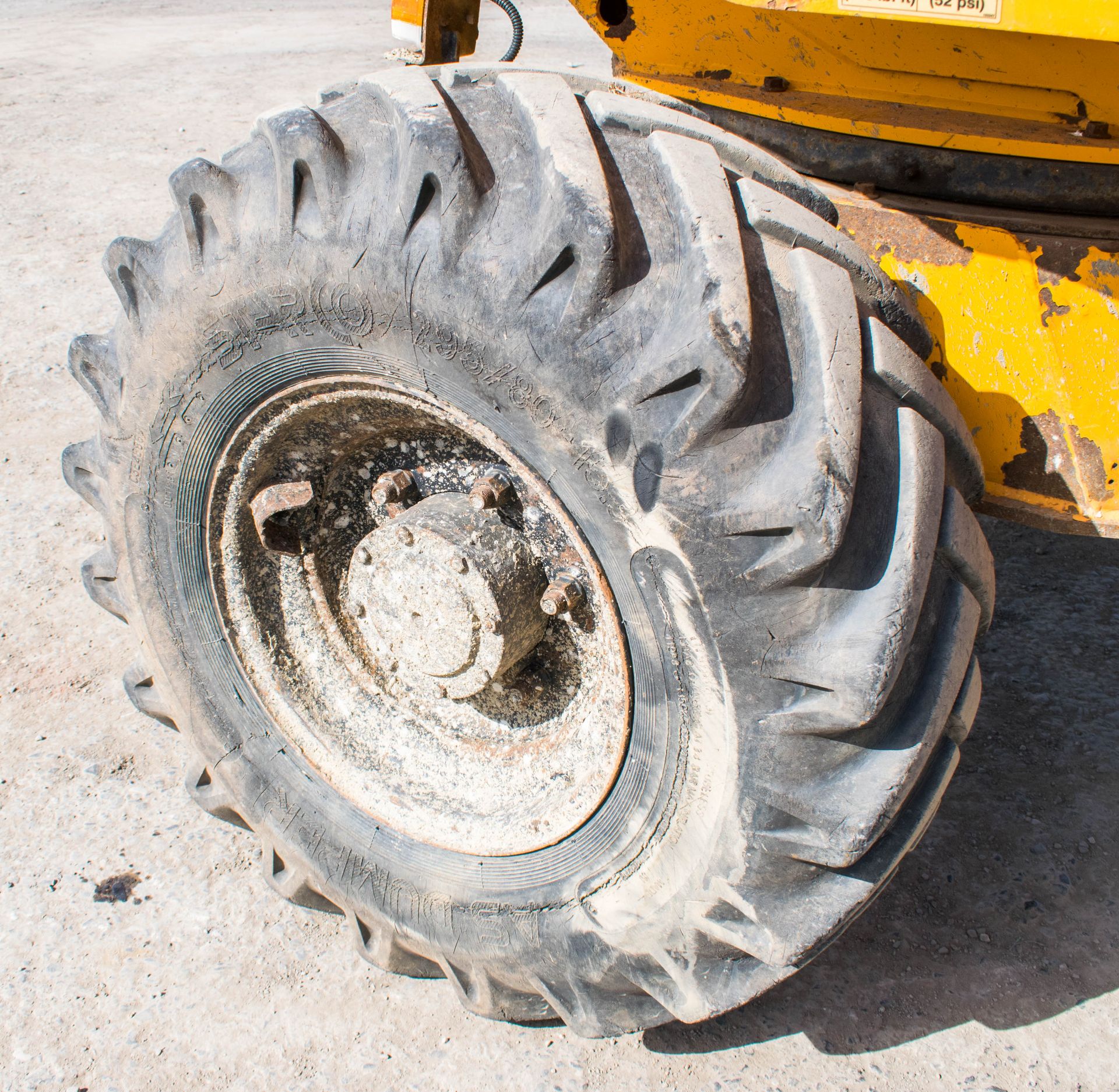 Thwaites 3 tonne swivel skip dumper Year: 2013 S/N: 9C5173 Recorded Hours: A602331 - Image 9 of 19