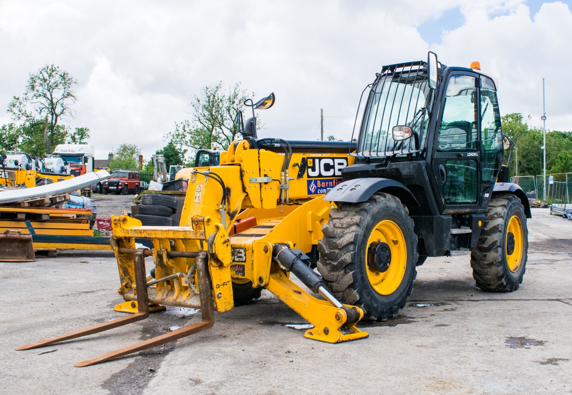 JCB 535-125 Hi Viz 12.5 metre telescopic handler  Registration Number: MM65 ZZR Year: 2015 S/N: