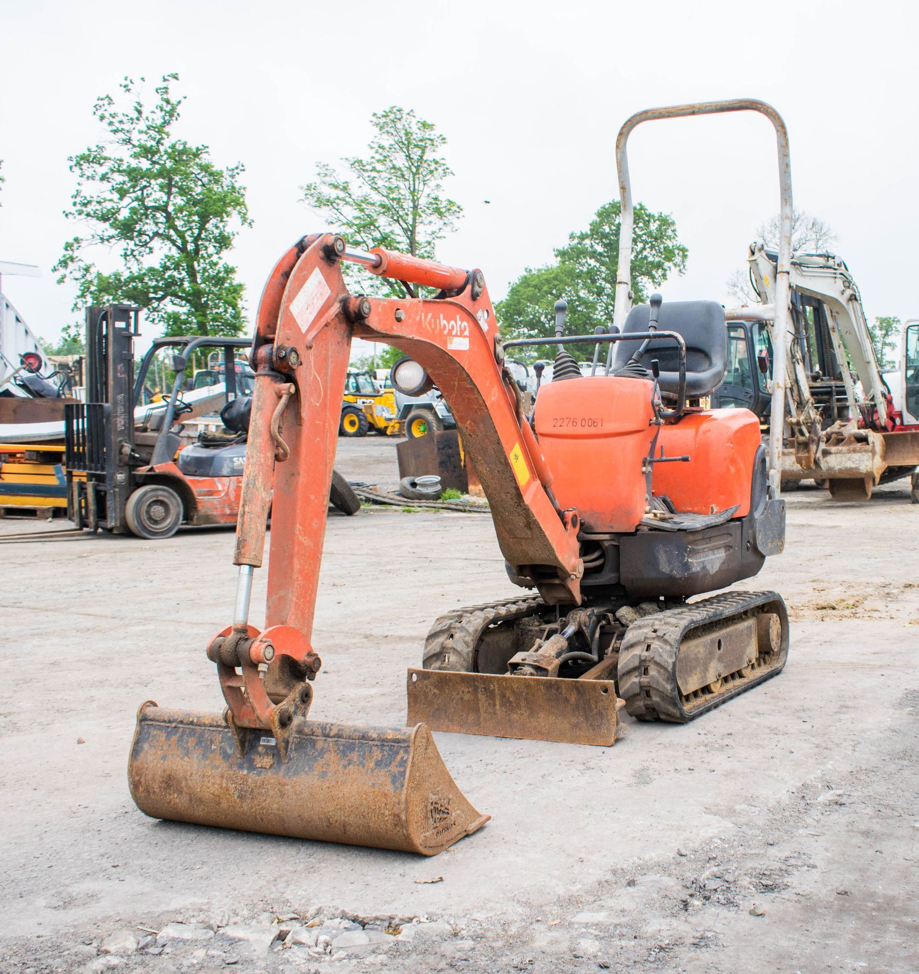 Kubota KX008 0.8 tonne rubber tracked micro excavator Year: 2007 S/N:17780 Recorded Hours: 3354