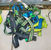 Quantity of fall arrest harnesses