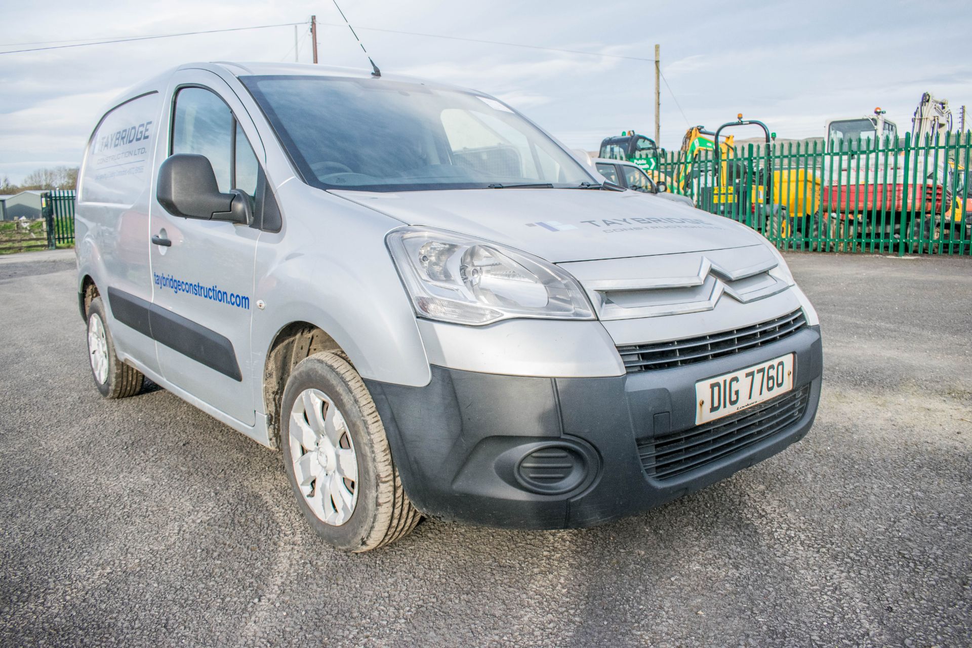 Citroen Berlingo 850 enterprise HDi panel van Registration Number: DIG 7760 Date of registration: - Image 10 of 18