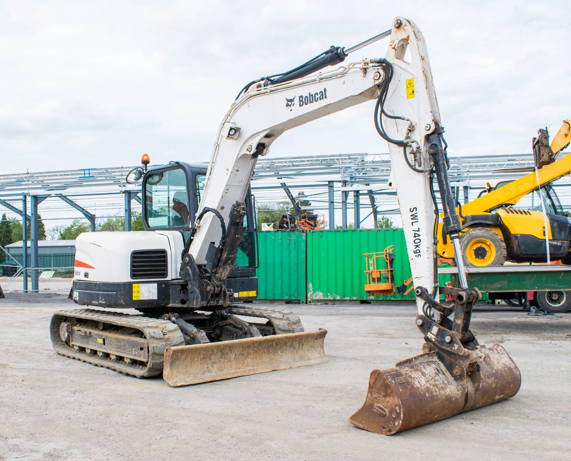 Bobcat E80 8 tonne rubber tracked excavator Year: 2013 S/N: aet312767 Recorded Hours: 2244 blade, - Image 2 of 21