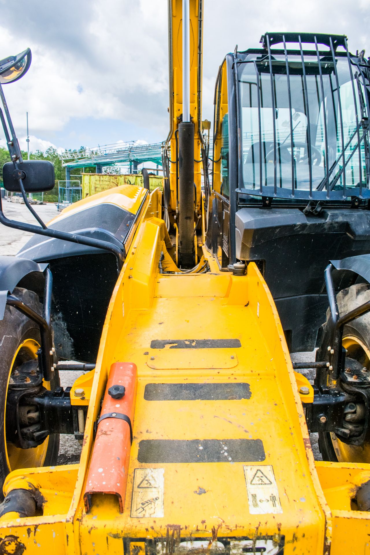 JCB 535-125 Hi Viz 12.5 metre telescopic handler  Registration Number: MM65 ZZR Year: 2015 S/N: - Image 16 of 20