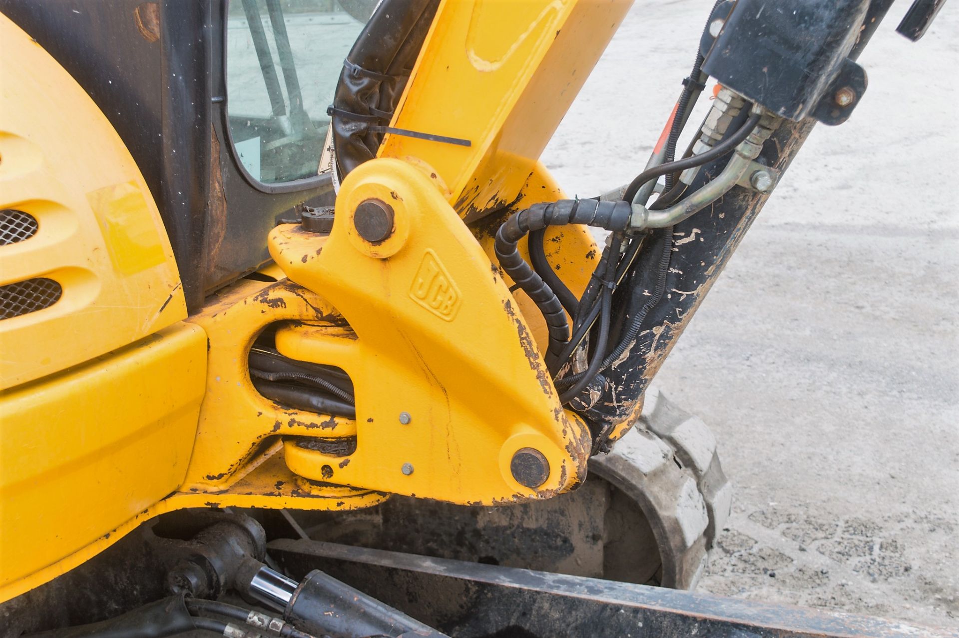 JCB 8050 RTS reduced tail swing rubber tracked mini excavator  Year: 2013 S/N: 741958 Recorded - Image 14 of 23