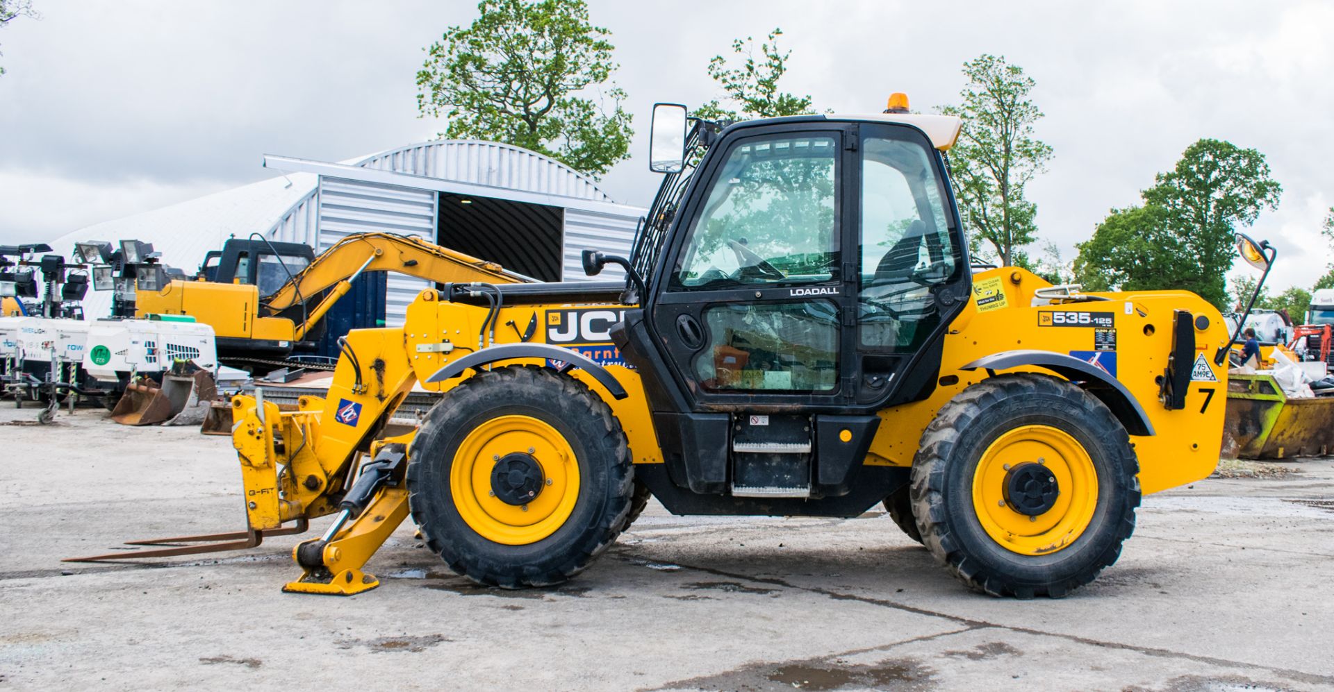 JCB 535-125 Hi Viz 12.5 metre telescopic handler  Registration Number: MM65 ZZR Year: 2015 S/N: - Image 7 of 20