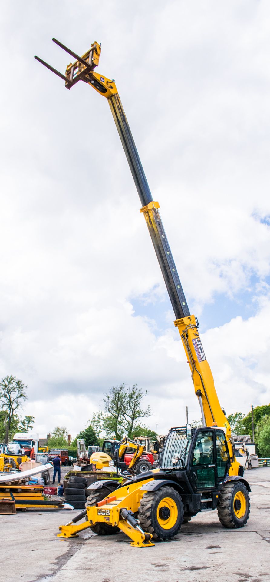 JCB 535-125 Hi Viz 12.5 metre telescopic handler  Registration Number: MM65 ZZR Year: 2015 S/N: - Image 14 of 20