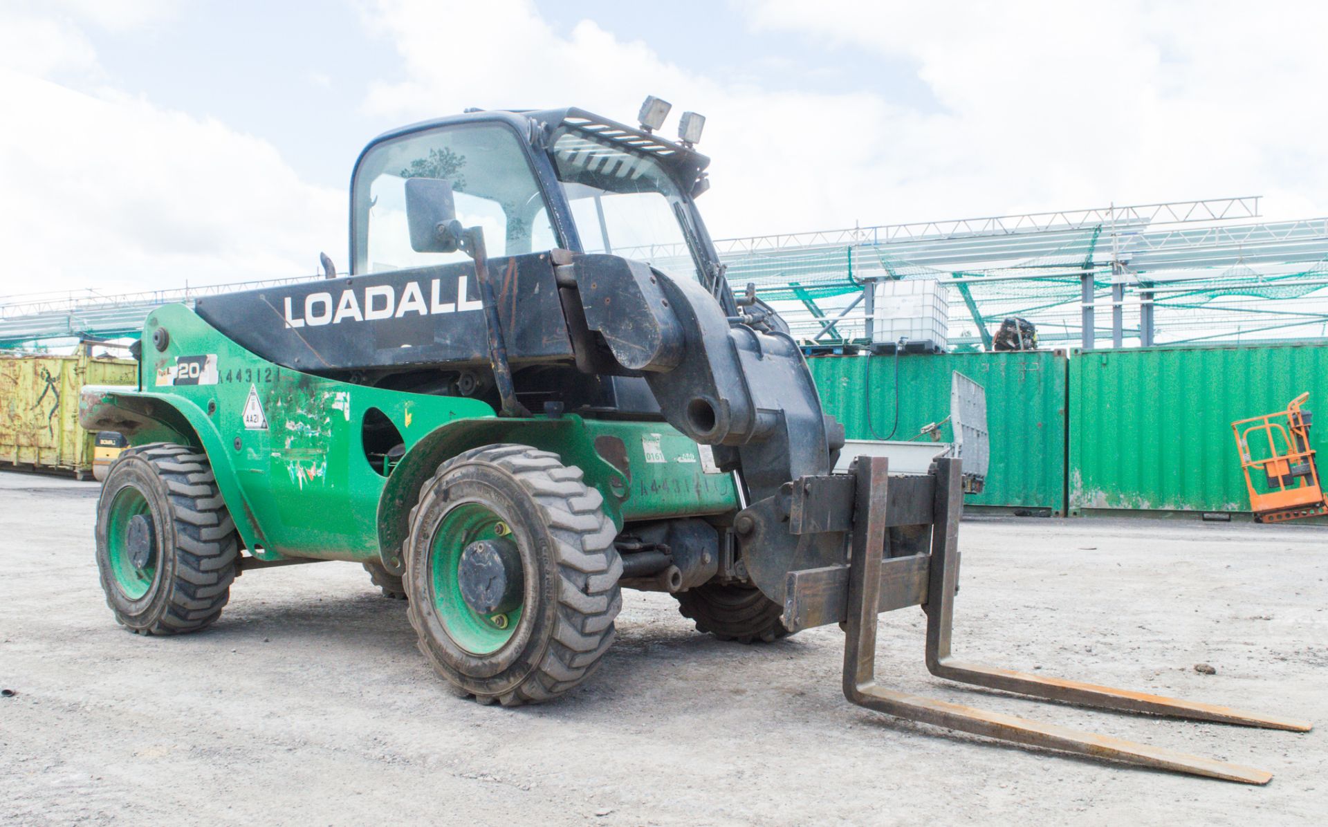 JCB 520-40 4 metre telescopic handler Year: 2007 S/N: 1014055 Recorded Hours: 3098 A443121 - Image 2 of 20