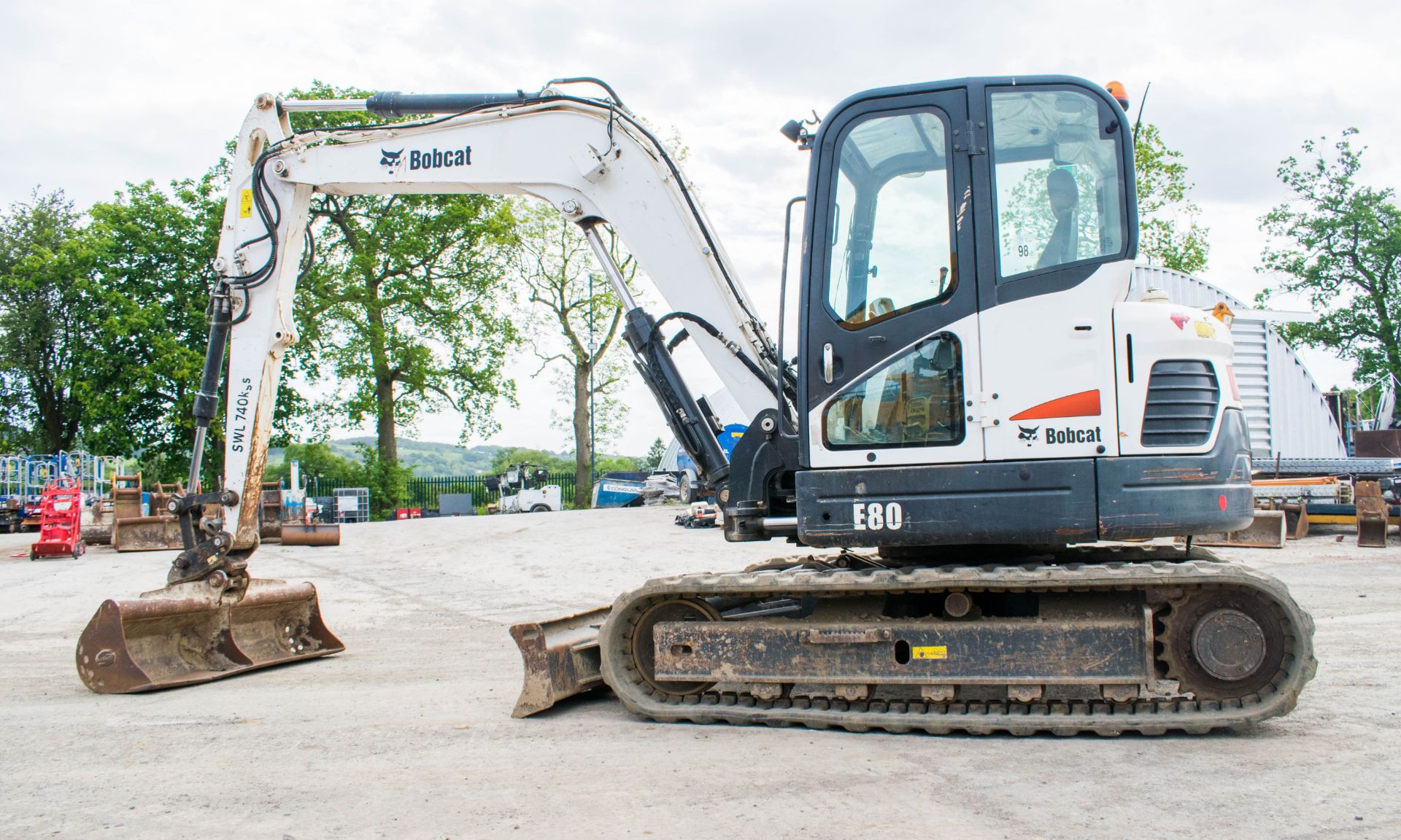 Bobcat E80 8 tonne rubber tracked excavator Year: 2013 S/N: aet312767 Recorded Hours: 2244 blade, - Bild 8 aus 21