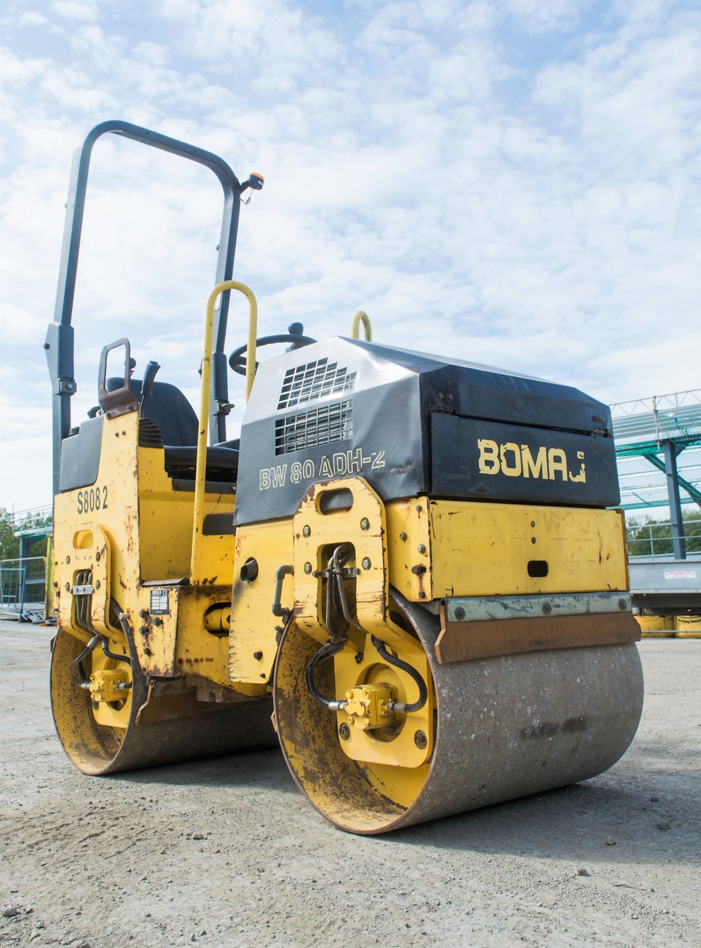 Bomag BW80 ADH-2 double drum ride on roller Year: 2007 S/N: 604256 Recorded Hours: 1503 S8082 - Image 2 of 14