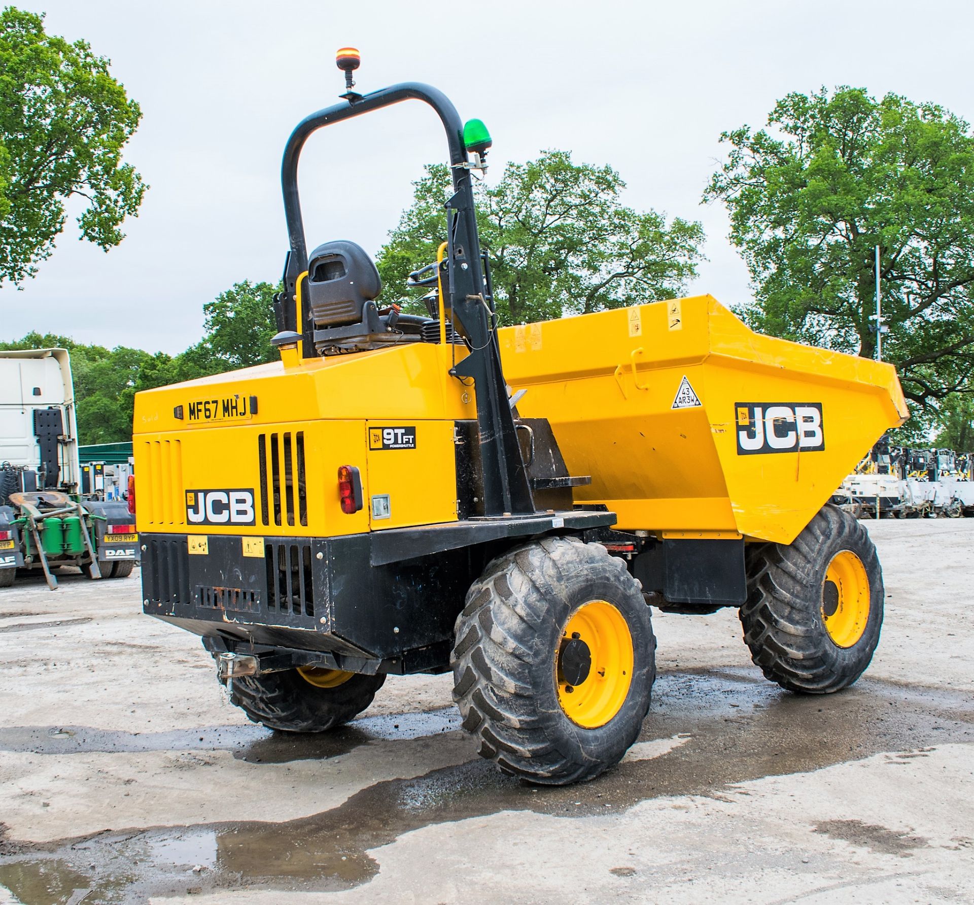 JCB 9 tonne straight skip dumper  Year: 2017 S/N:  30134 Recorded Hours: 1268 - Image 3 of 20