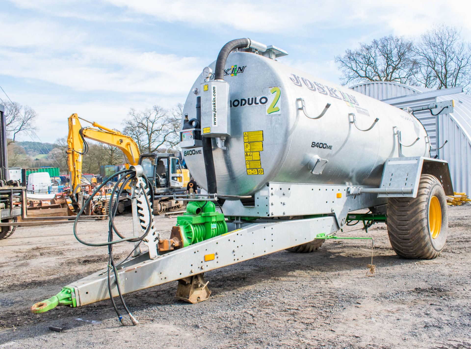 Joskin 8400ME 8500 litre galvanised slurry tanker  Year: 2019  S/N: 35719 c/w hydraulic driven PTO