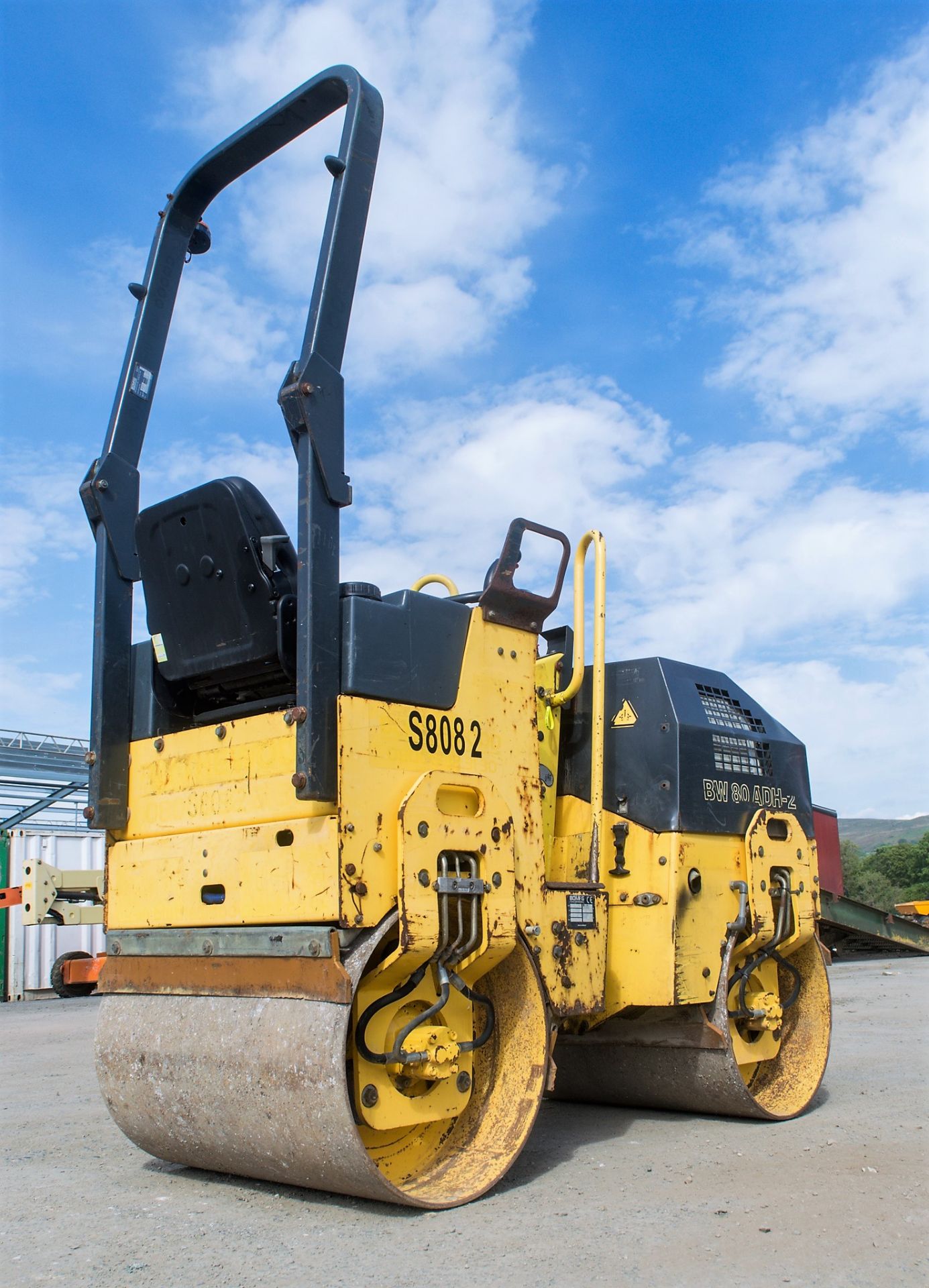 Bomag BW80 ADH-2 double drum ride on roller Year: 2007 S/N: 604256 Recorded Hours: 1503 S8082 - Image 4 of 14