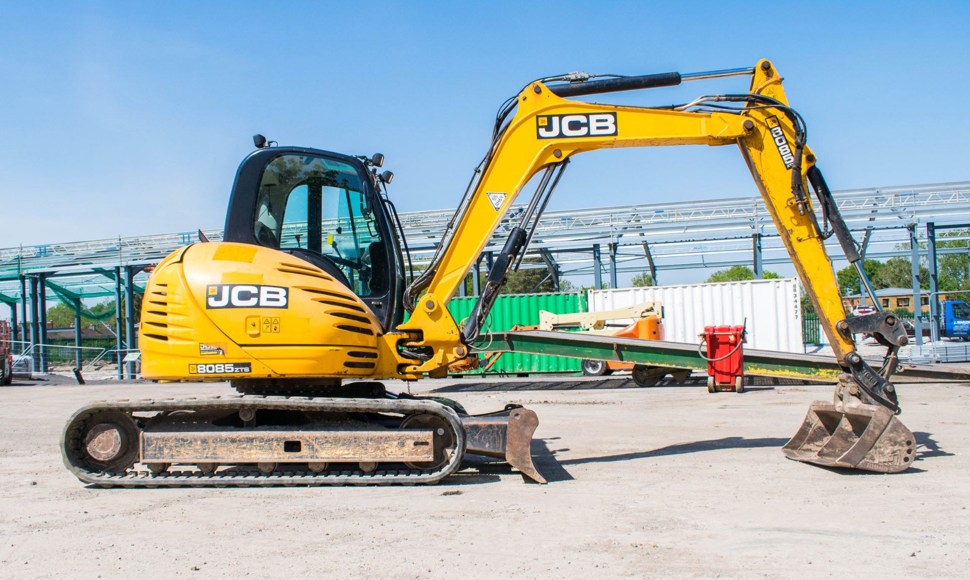 JCB 8085 ZTS 8 tonne rubber tracked excavator  Year: 2013 S/N: 01073046 Recorded hours: Not - Image 8 of 17