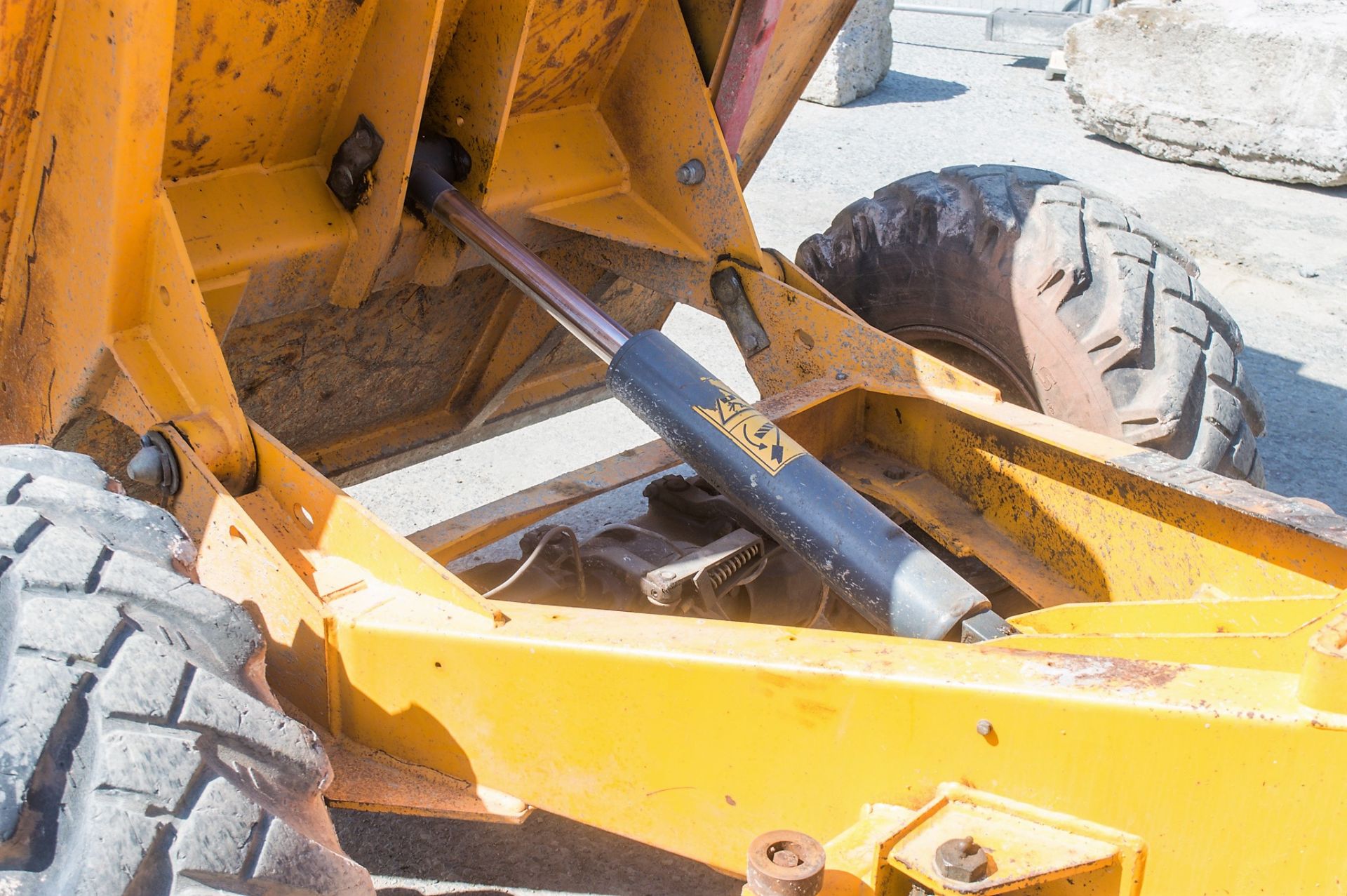 Benford Terex PT3000 3 tonne straight skip dumper Year: 2005 S/N: E501AR012 Recorded Hours: Not - Image 9 of 18