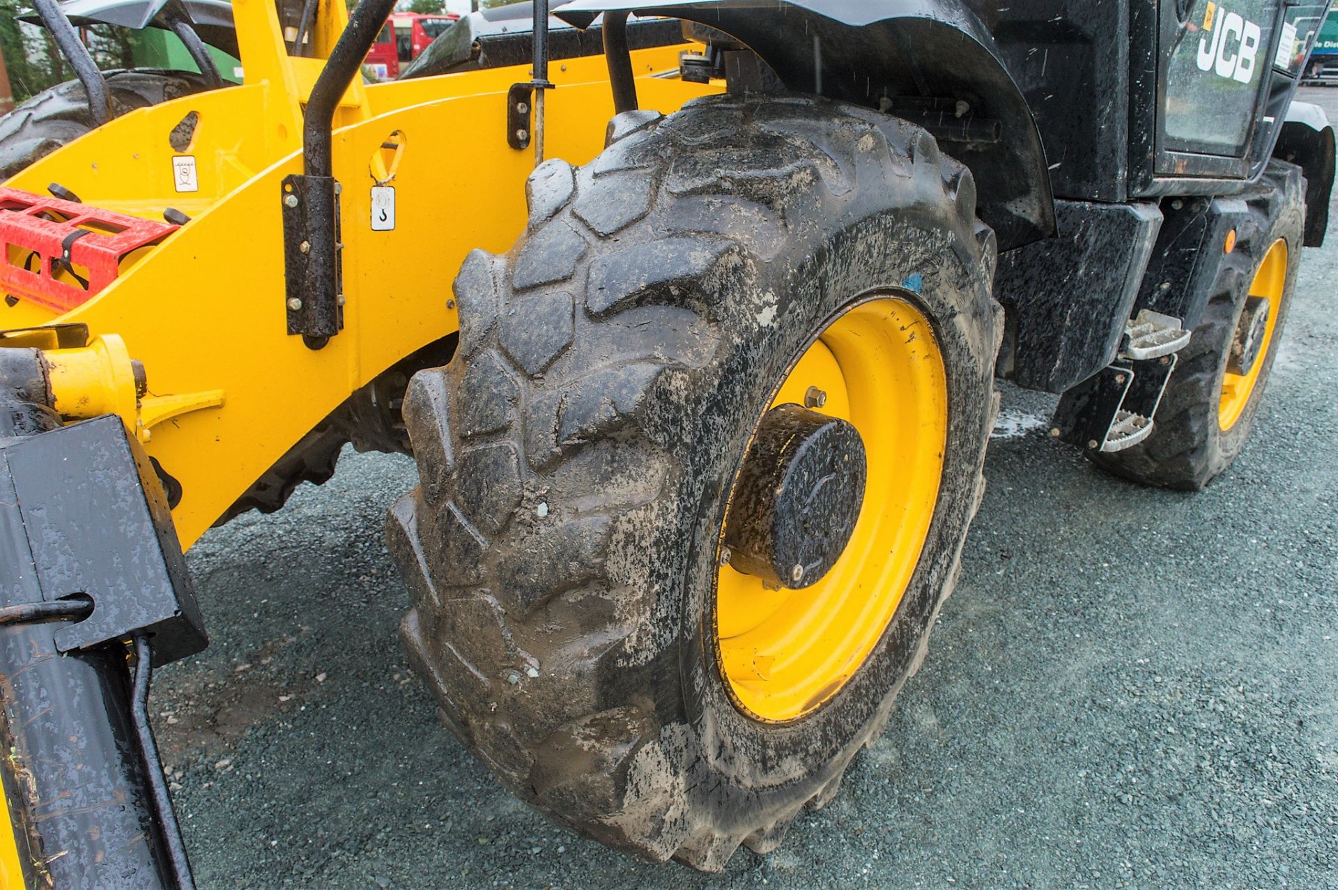 JCB 540-170 17 metre telescopic handler Year: 2016 S/N: 2460618 Recorded Hours: 5760 c/w sway - Image 12 of 22