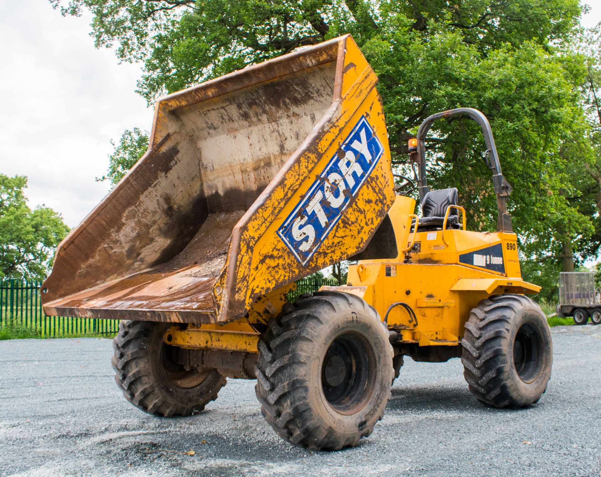 Thwaites 9 tonne straight skip dumper Year: 2008 S/N: 6982 Recorded Hours: 4104 Reg: PX08 FNK 890 - Image 13 of 18