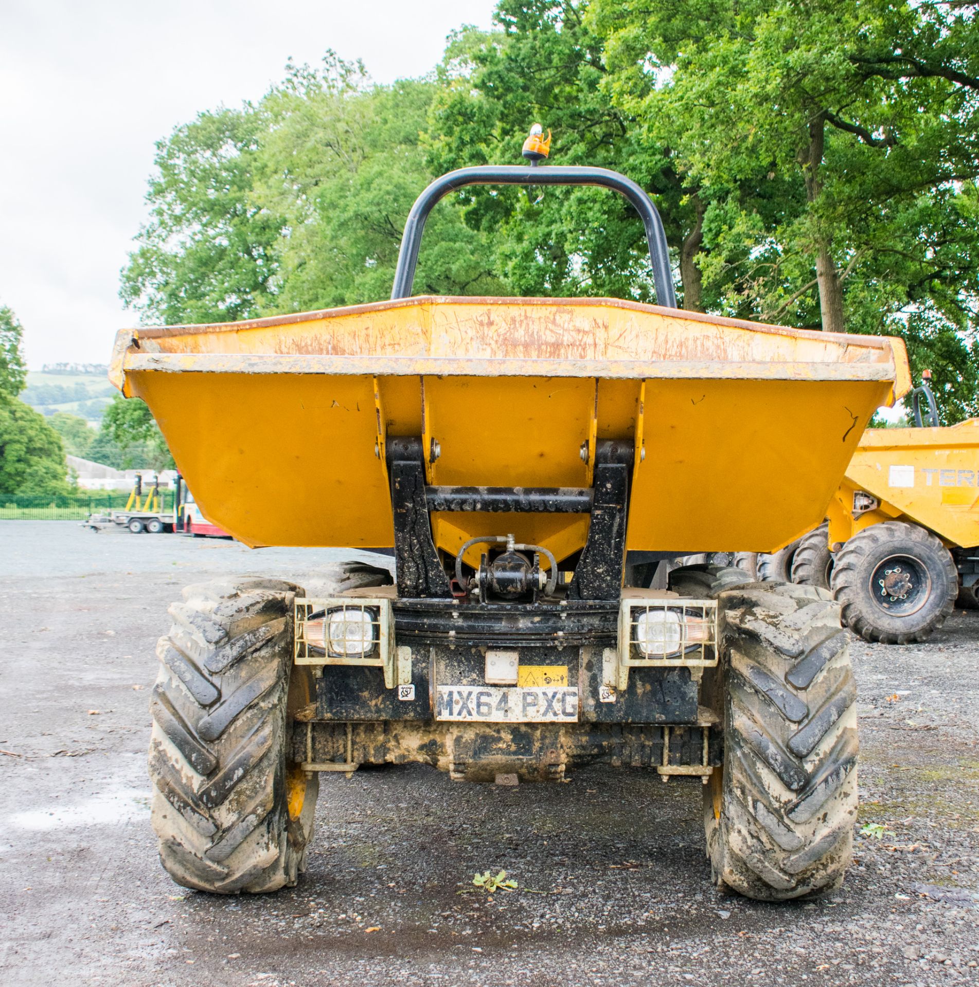 JCB 6 tonne swivel skip dumper Registration Number: MX64 PXG Year: 2015 S/N: RL8817 Recorded - Image 5 of 16