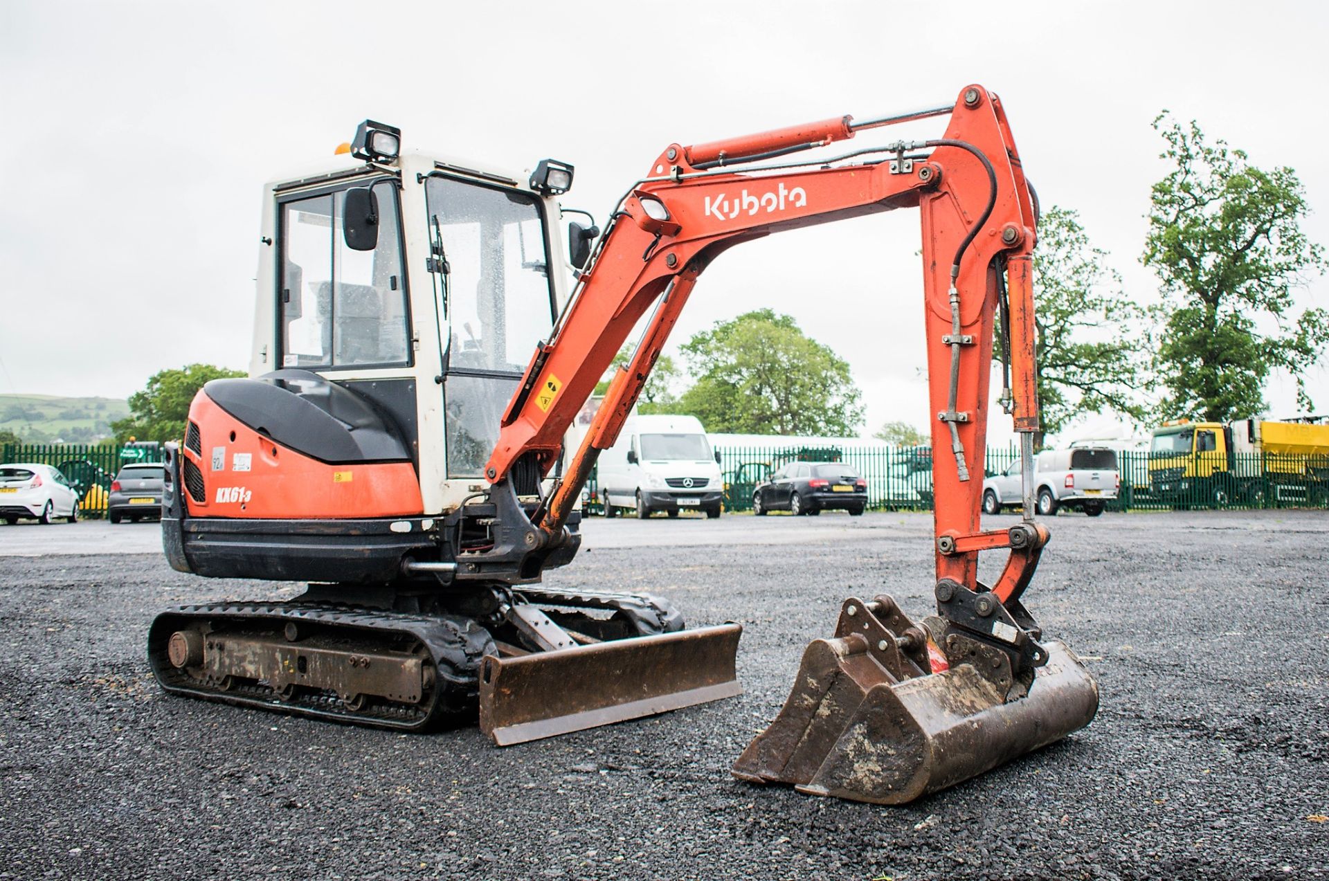 Kubota KX61-3 2.6 tonne rubber tracked mini excavator Year: 2012 S/N: 79169 Recorded Hours: 3331 - Image 2 of 25