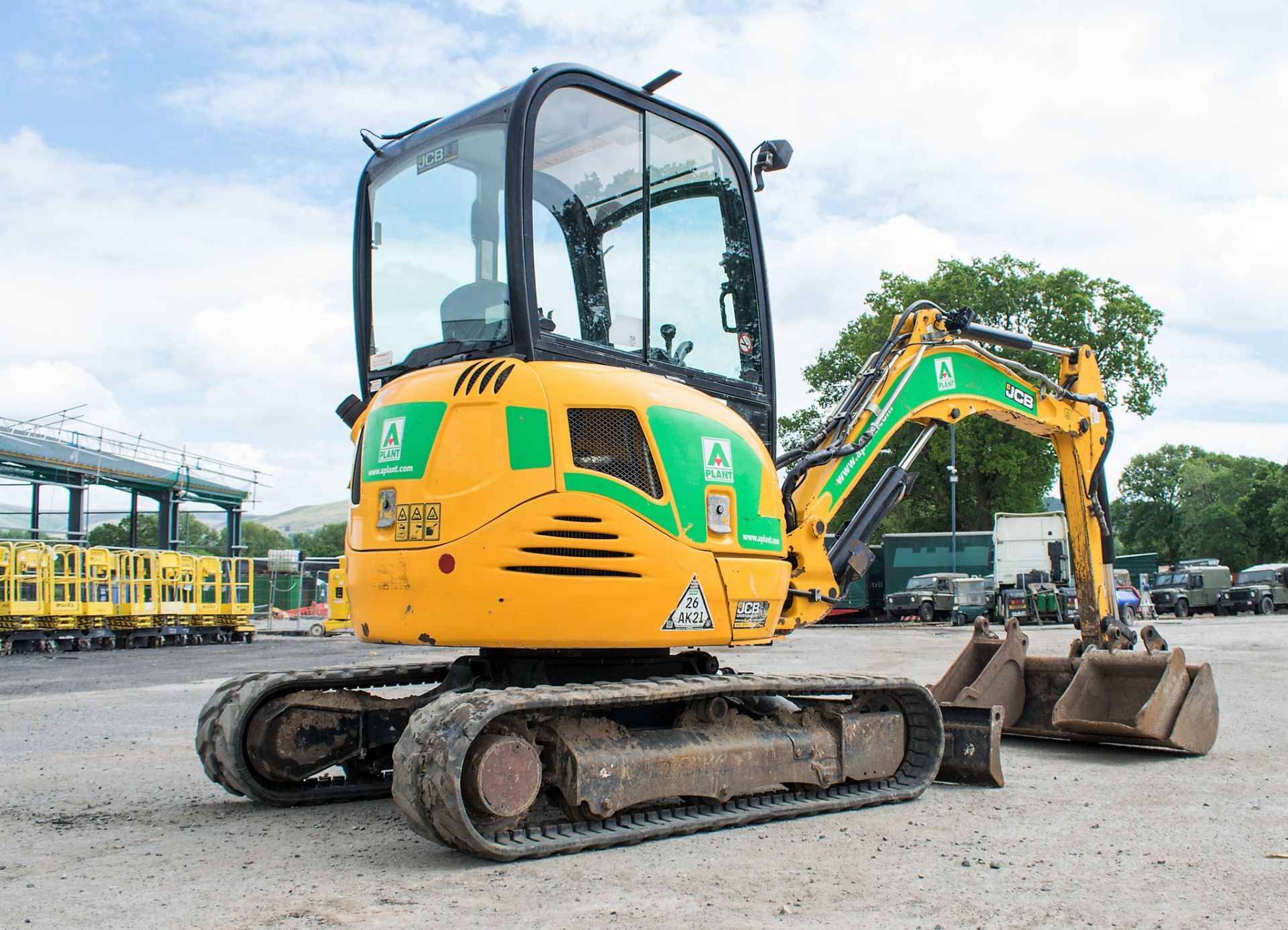 JCB 8025 ZTS 2.5 tonne rubber tracked mini excavator Year: 2014 S/N: 2226534 Recorded Hours: 2210 - Image 4 of 23