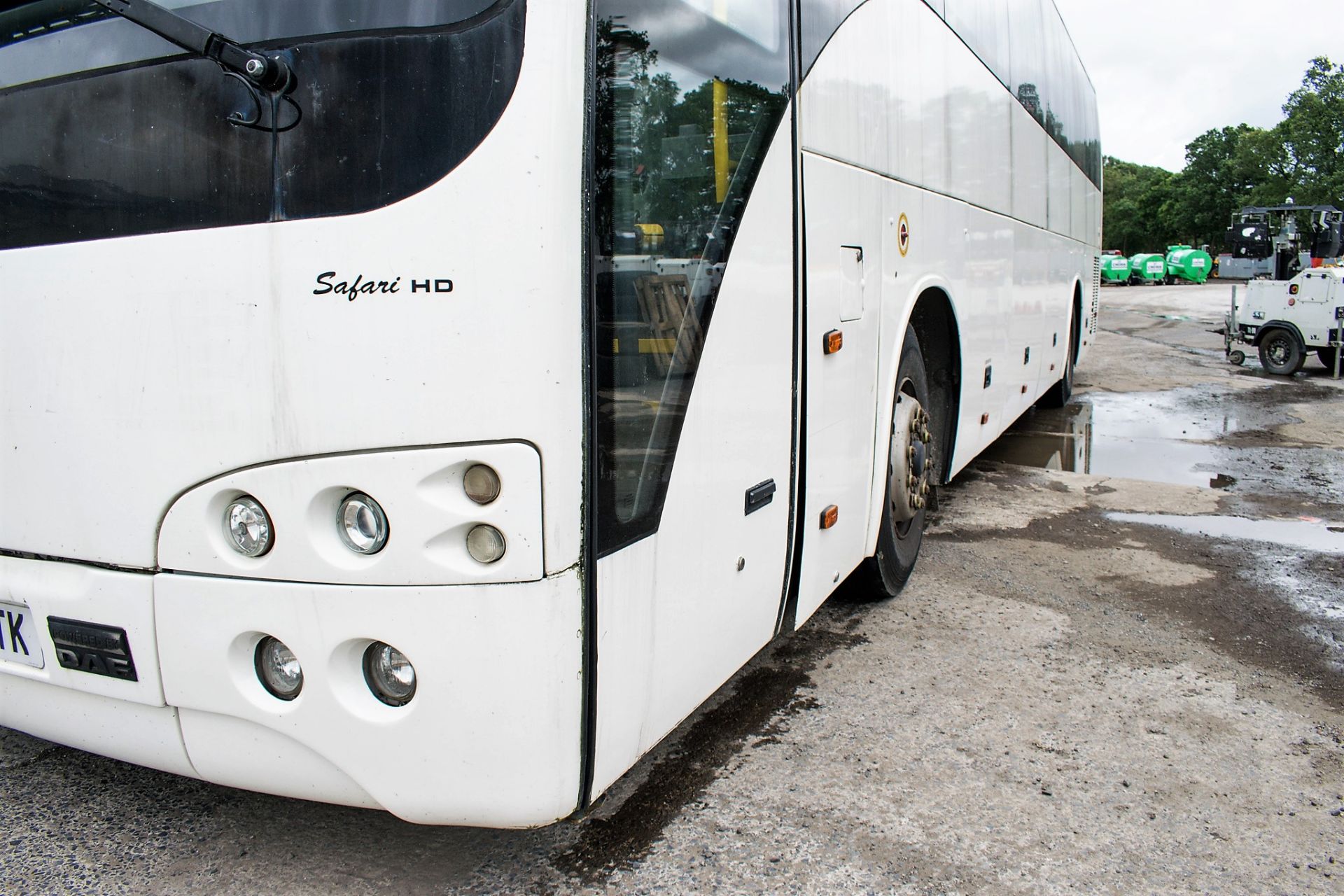 Temsa HD 55 seat luxury coach Registration Number: HF06 ETK Date of Registration: 03/04/2006 MOT - Image 9 of 17