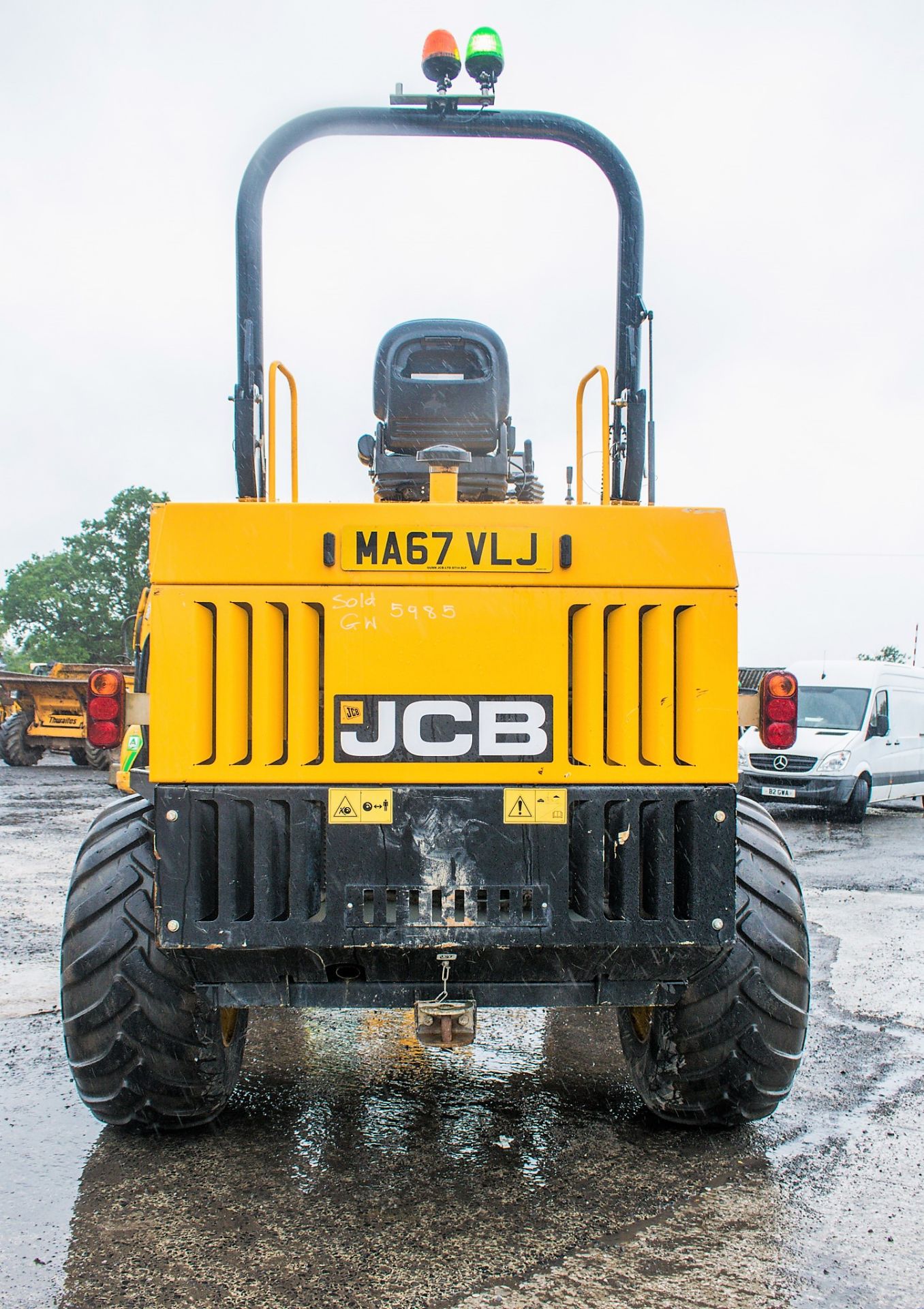 JCB 9TFT 9 tonne straight skip dumper  Reg No.: MA67 VLJ    c/w V5 Road Registration Document - Image 6 of 18