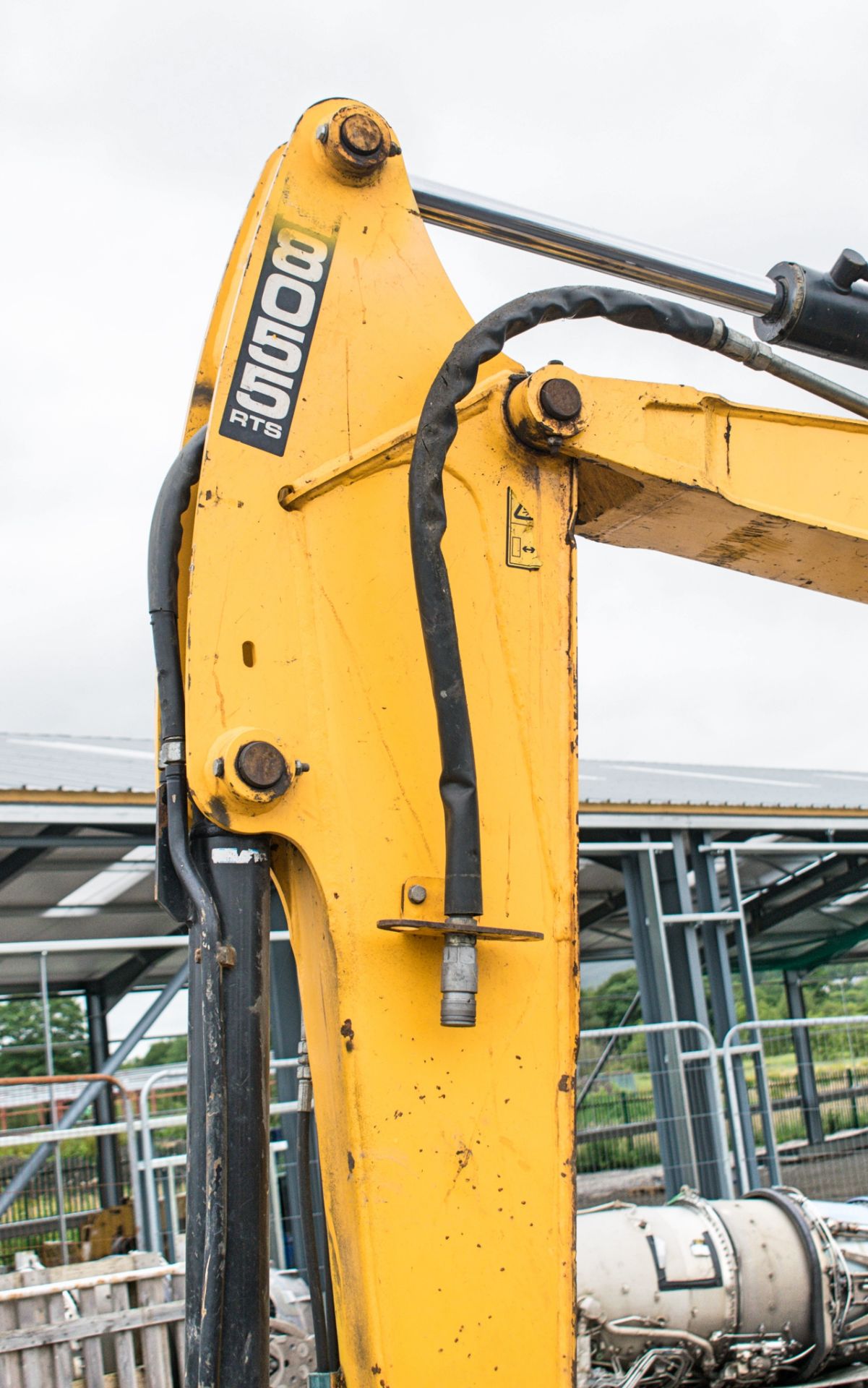 JCB 8055 RTS 5.5 tonne rubber tracked excavator Year: 2013 S/N: 2060572 Recorded Hours: 4404 - Image 15 of 23