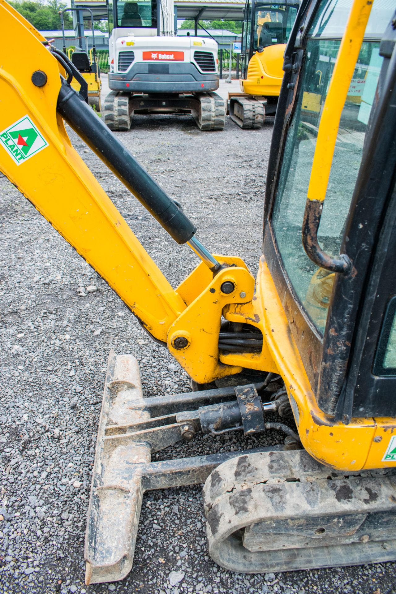 JCB 8016 1.5 tonne rubber tracked mini excavator Year: 2013 S/N: 2071311 Recorded Hours: 1736 blade, - Image 14 of 18