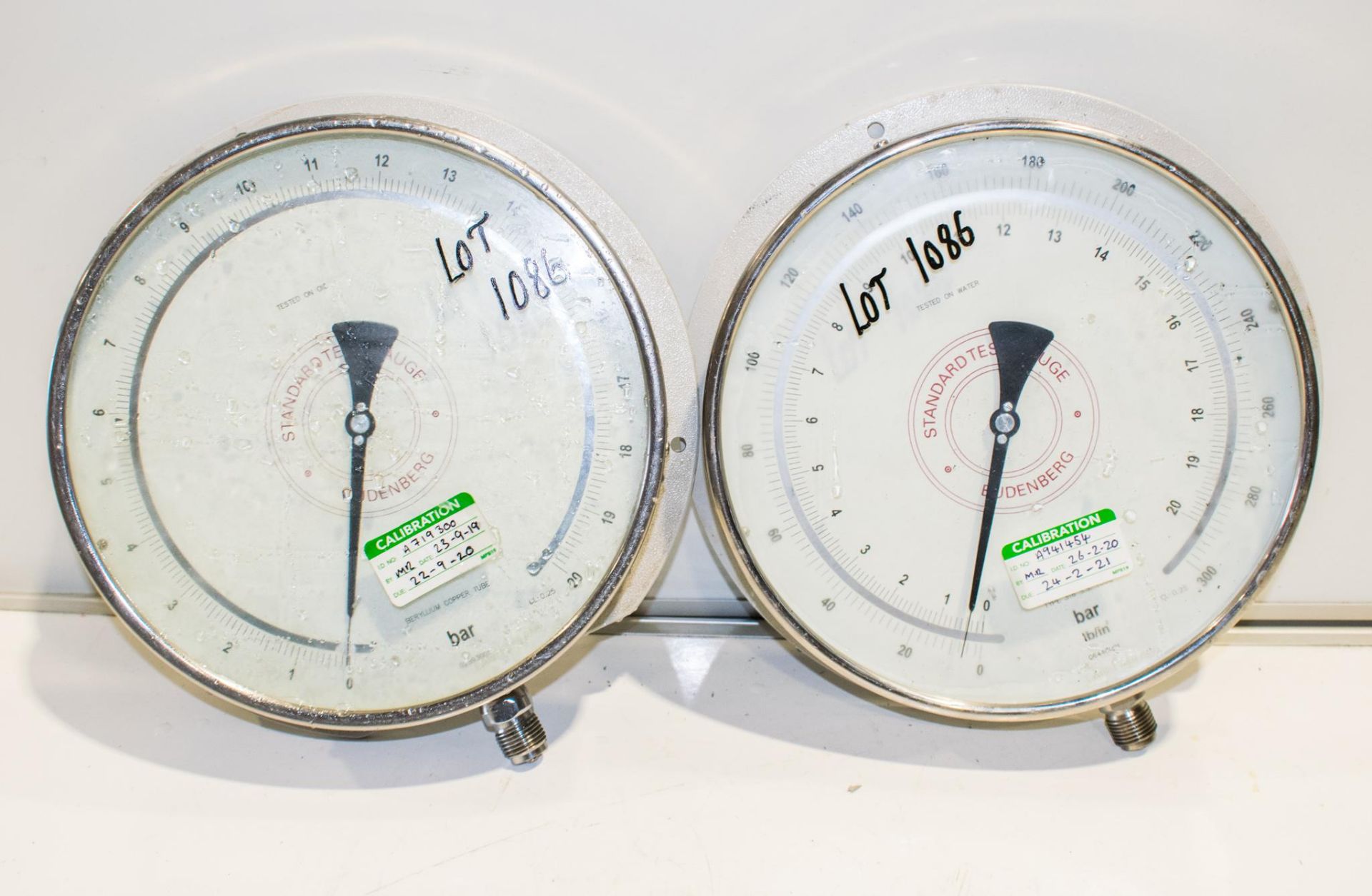 2 - Bundenberg standard test gauge A941454/A719300