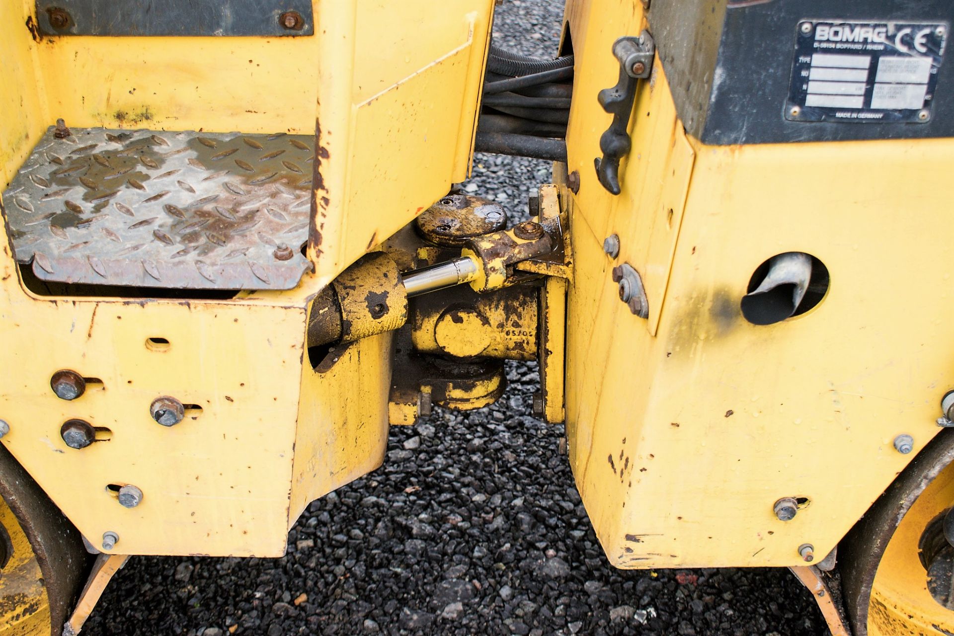 Bomag BW80 ADH-3 double drum ride on roller Year: 2005 S/N: 425695 Recorded Hours: 1241 RTD033 - Image 10 of 16