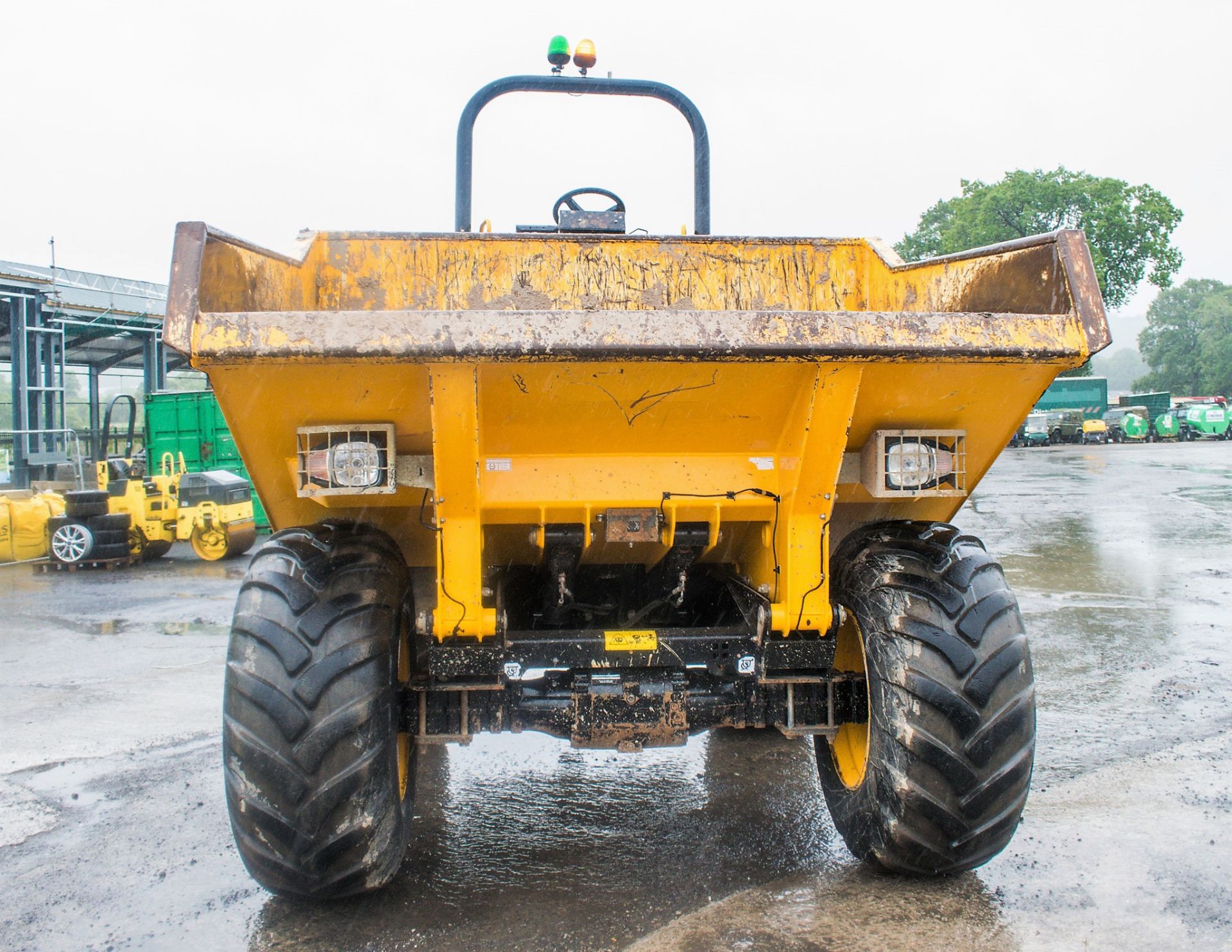 JCB 9TFT 9 tonne straight skip dumper  Reg No.: MA67 VLJ    c/w V5 Road Registration Document - Image 5 of 18