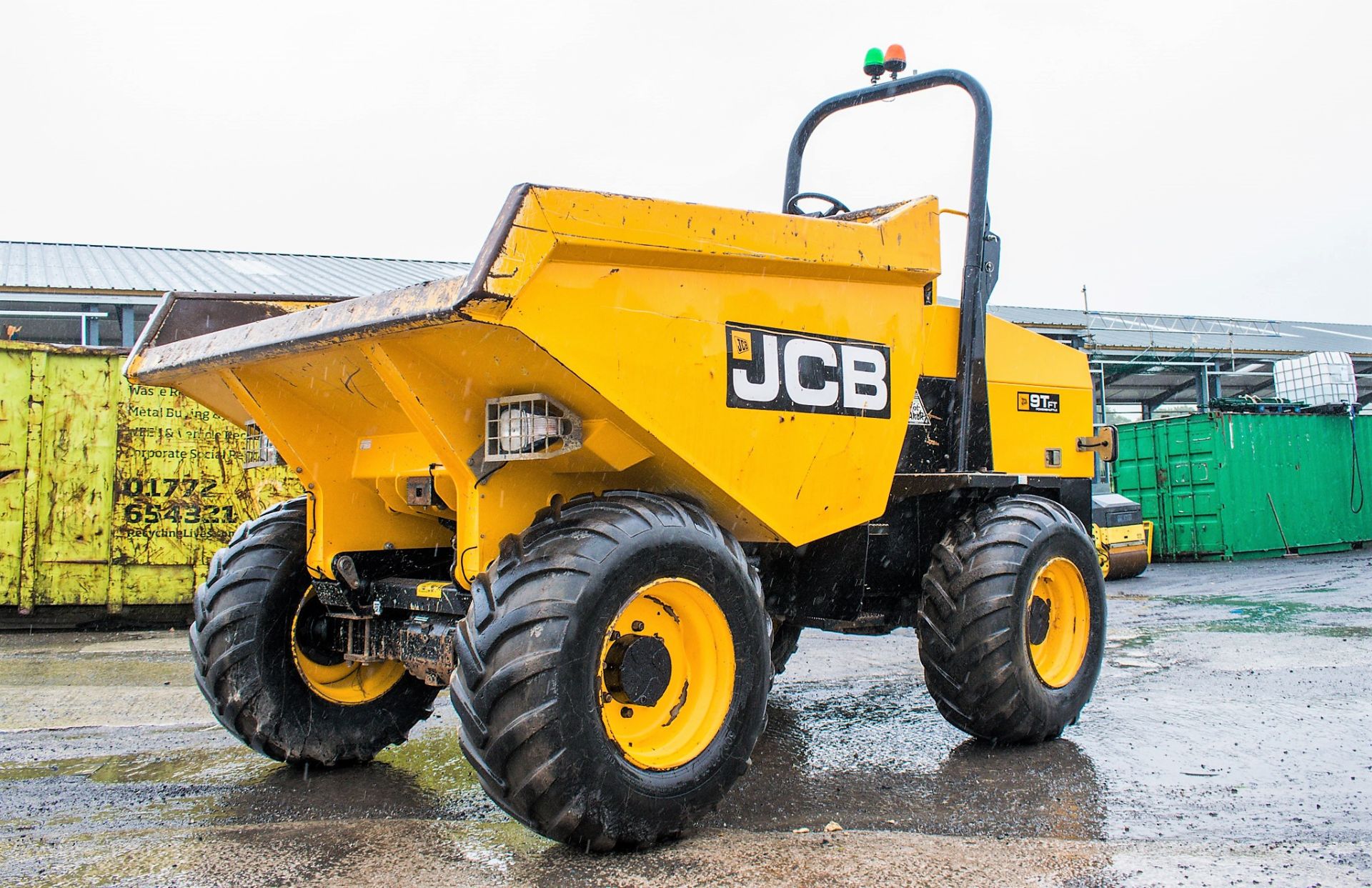 JCB 9TFT 9 tonne straight skip dumper  Reg No.: MA67 VLJ    c/w V5 Road Registration Document