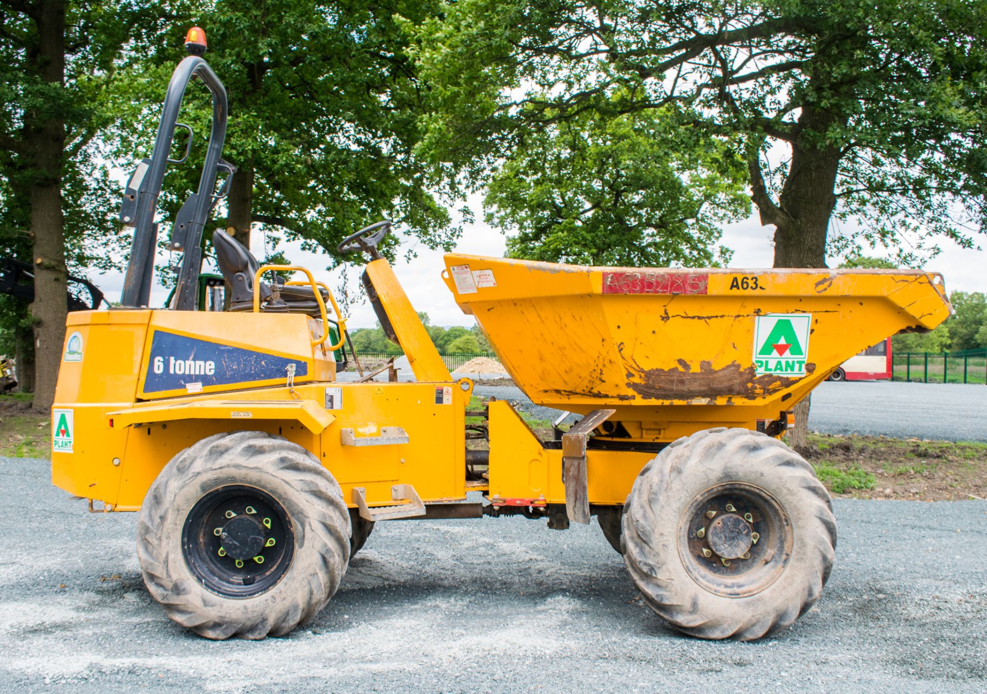 Thwaites 6 tonne swivel skip dumper Year: 2014 S/N: 7511 Recorded Hours: 1647 A635285 - Image 7 of 19