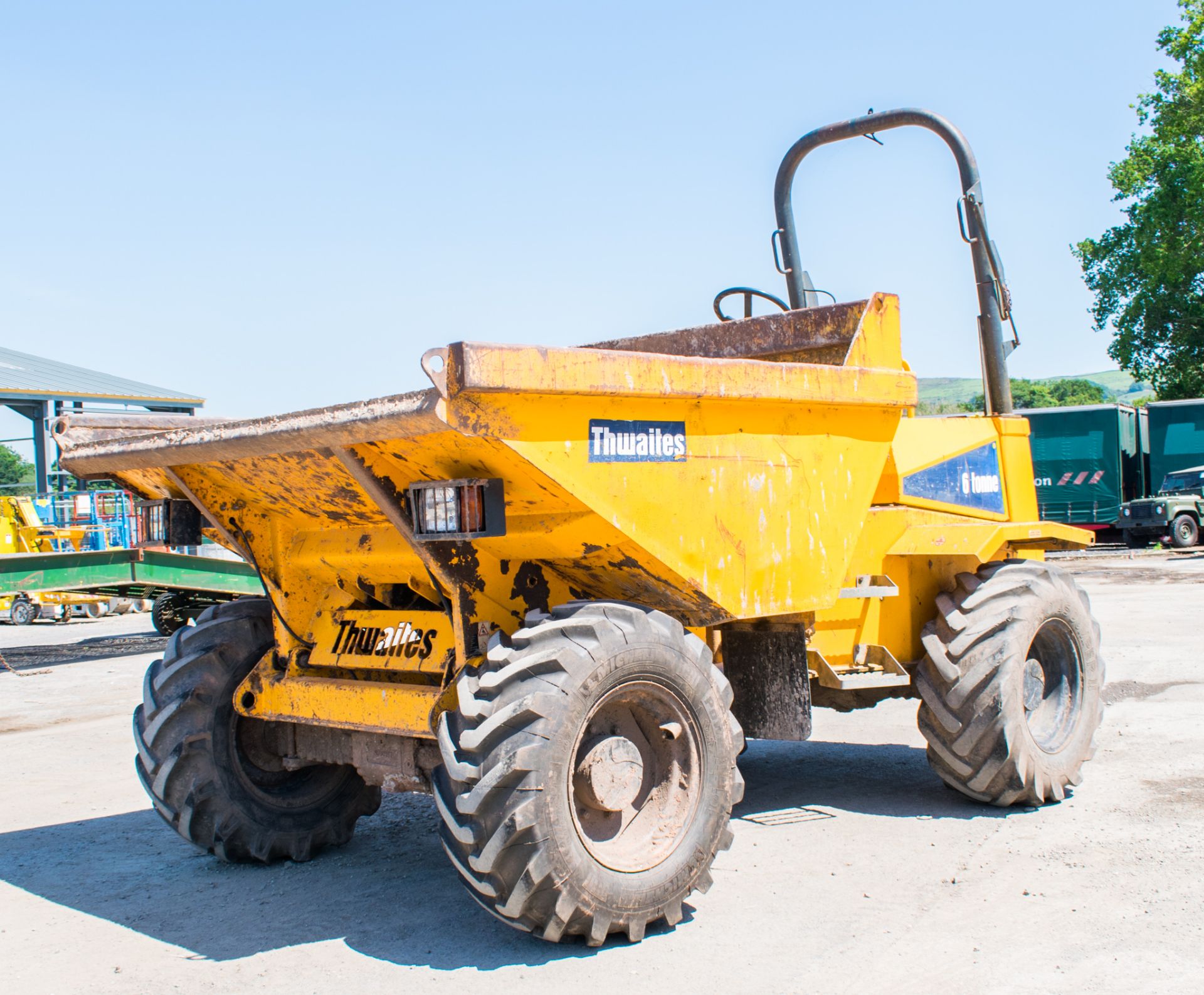 Thwaites 6 tonne straight skip dumper  Year: 2008 S/N: B75358 Recorded Hours: 1659 Registration