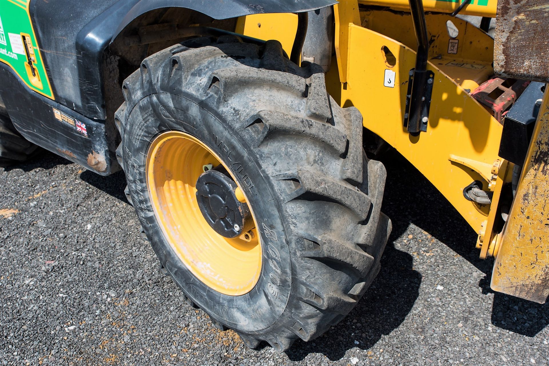 JCB 540-170 17 metre telescopic handler Registration Number: ME14 MDJ Year: 2014 S/N: 40212 Recorded - Image 15 of 21