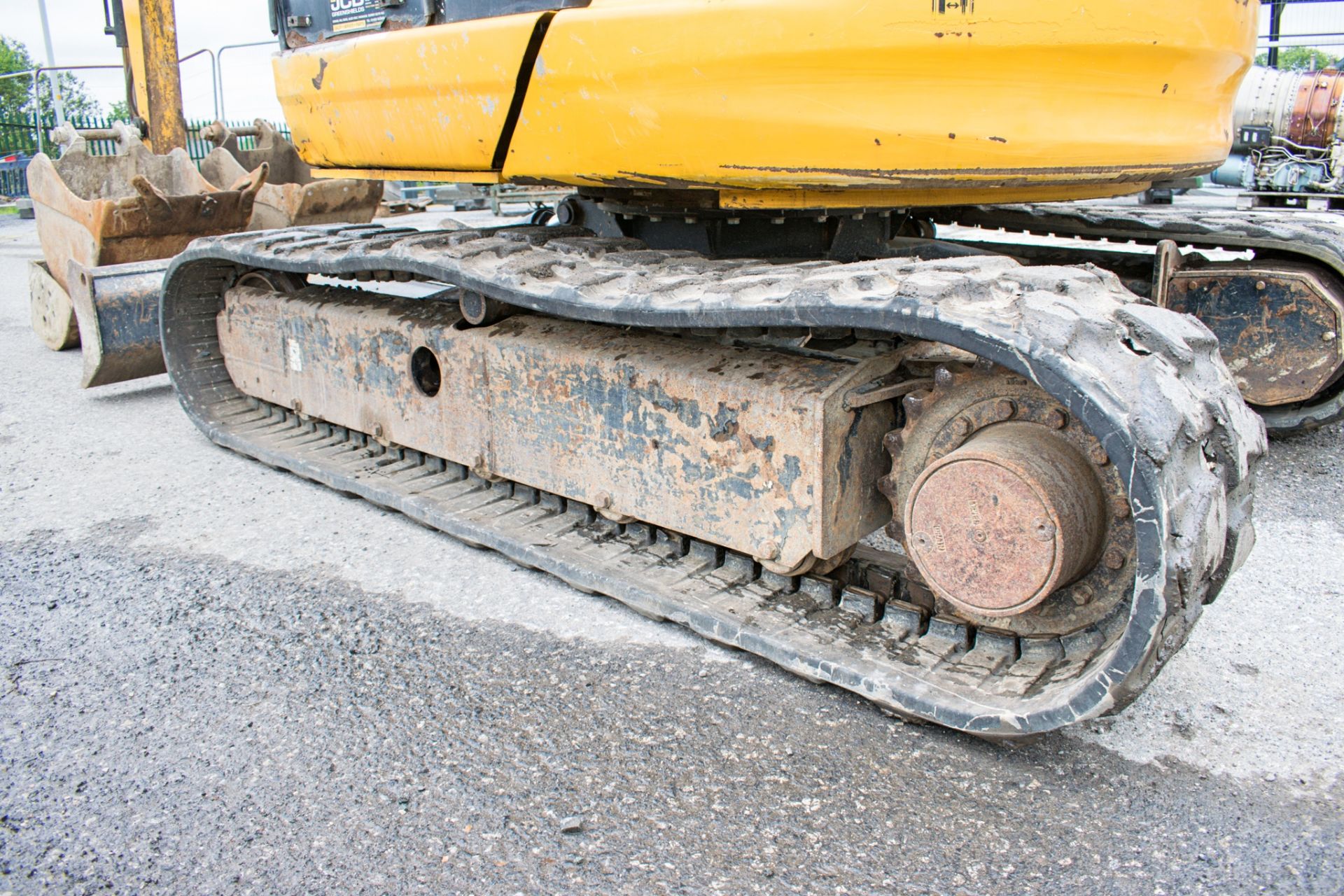 JCB 8055 RTS 5.5 tonne rubber tracked excavator Year: 2013 S/N: 2060572 Recorded Hours: 4404 - Image 10 of 23