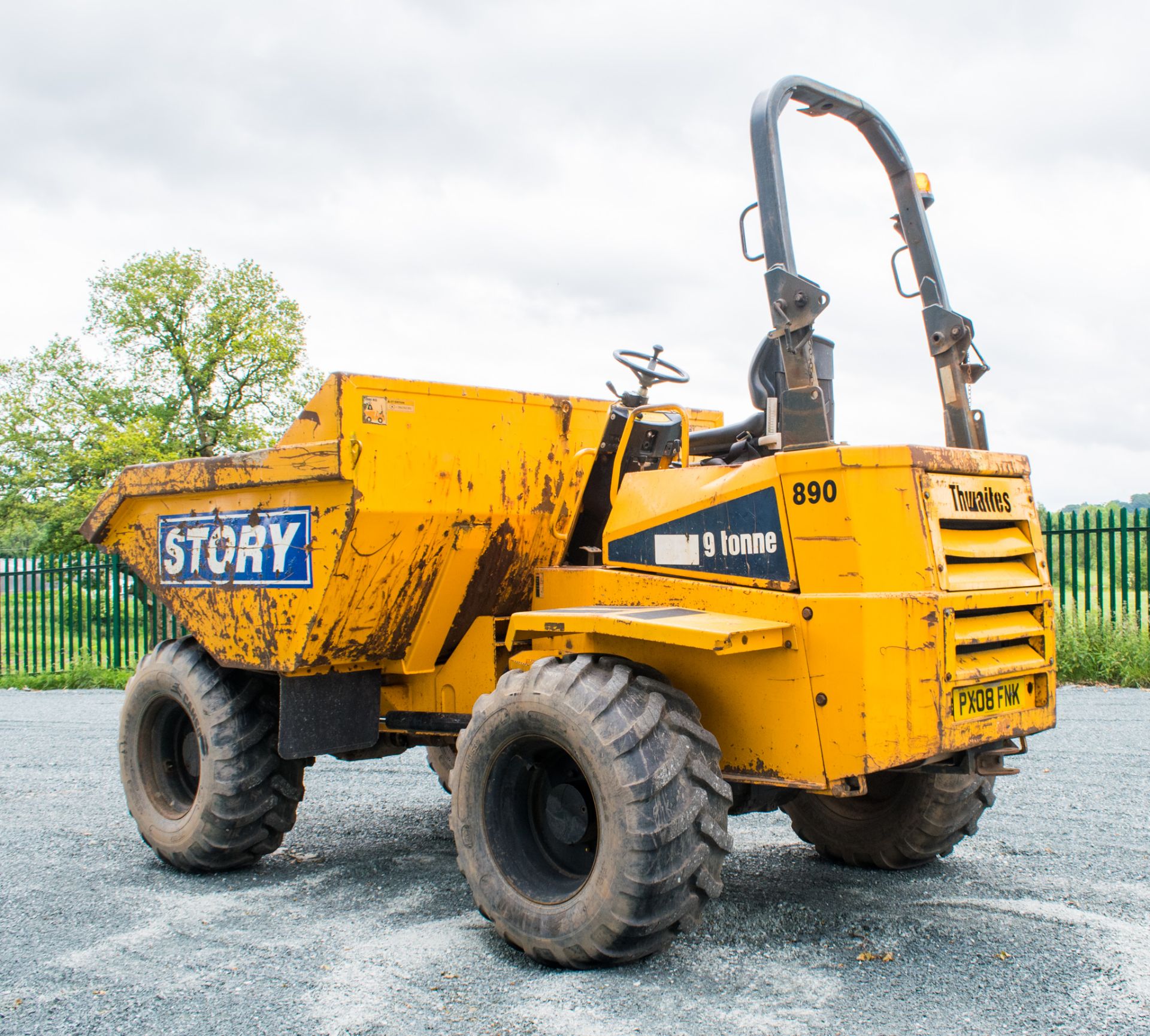 Thwaites 9 tonne straight skip dumper Year: 2008 S/N: 6982 Recorded Hours: 4104 Reg: PX08 FNK 890 - Image 4 of 18