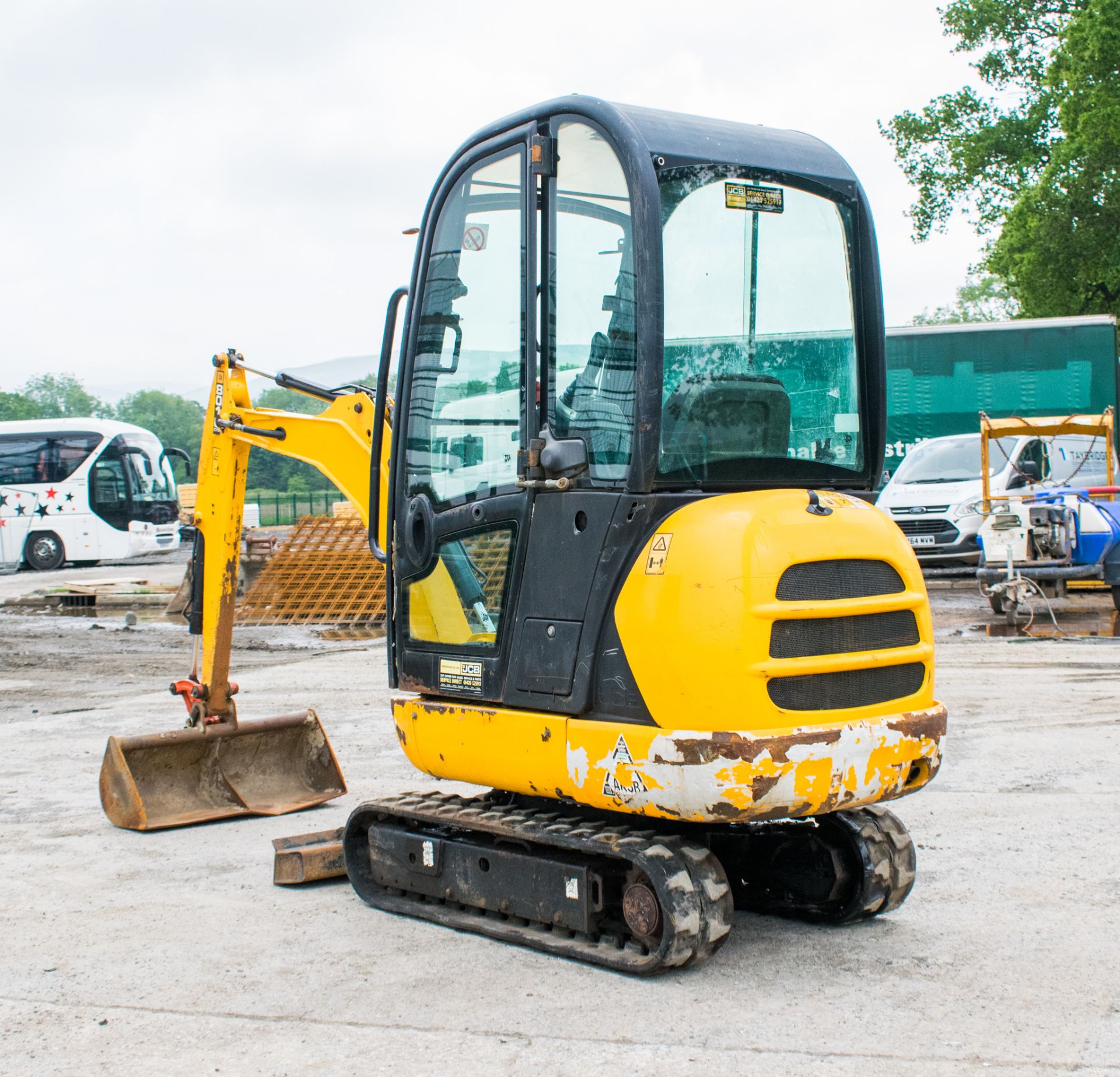 JCB 8016 1.5 tonne rubber tracked mini excavator Year: 2014 S/N: 71634 Recorded Hours: 2108 blade, - Image 4 of 17