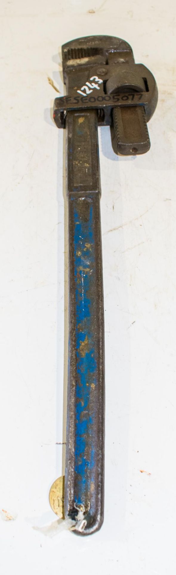 Pipe wrench E0005077