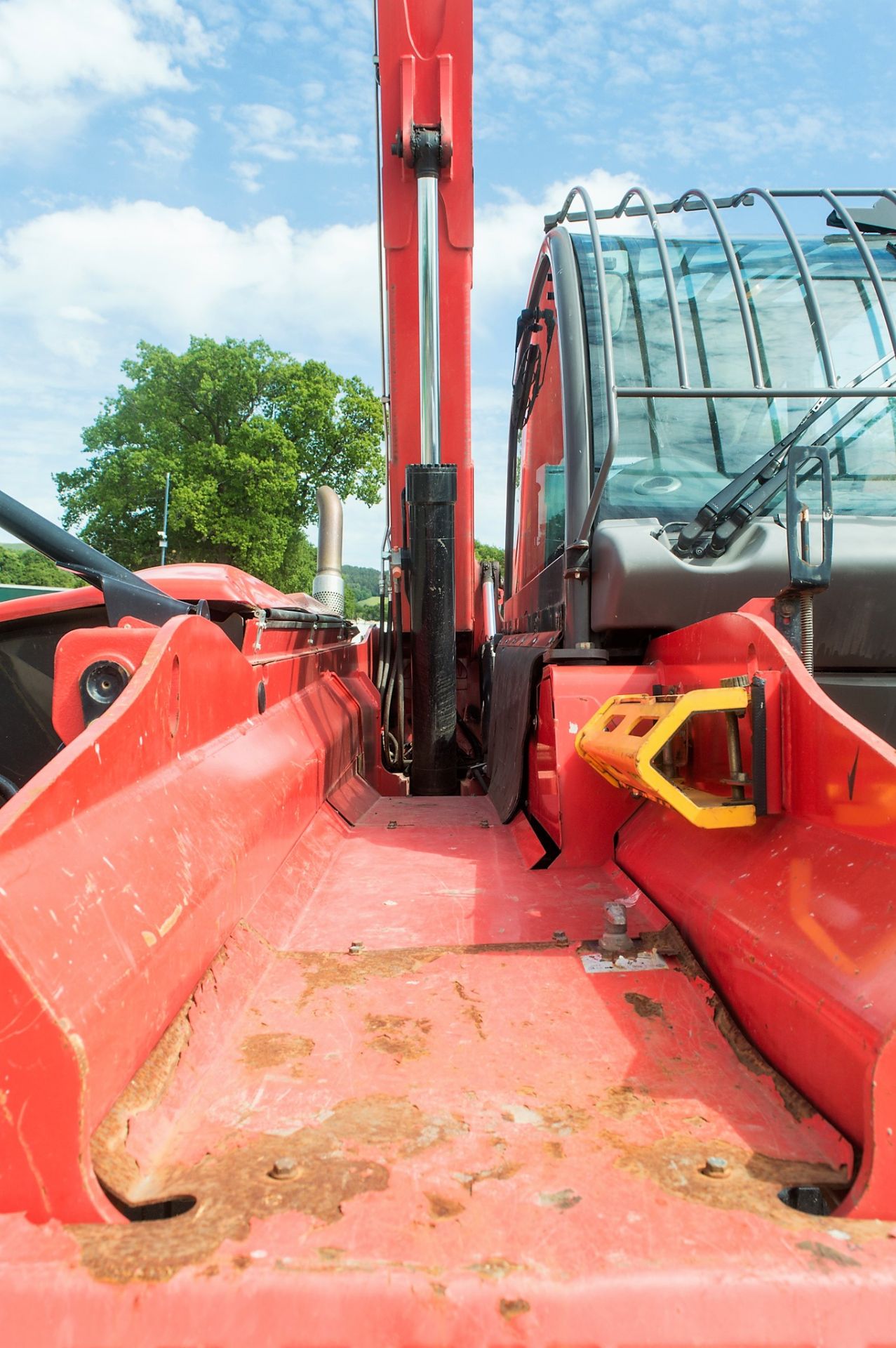 Manitou MT1840 18 metre telescopic handler Year: 2014 S/N: 942505 Recorded Hours: 3106 c/w side - Image 16 of 23