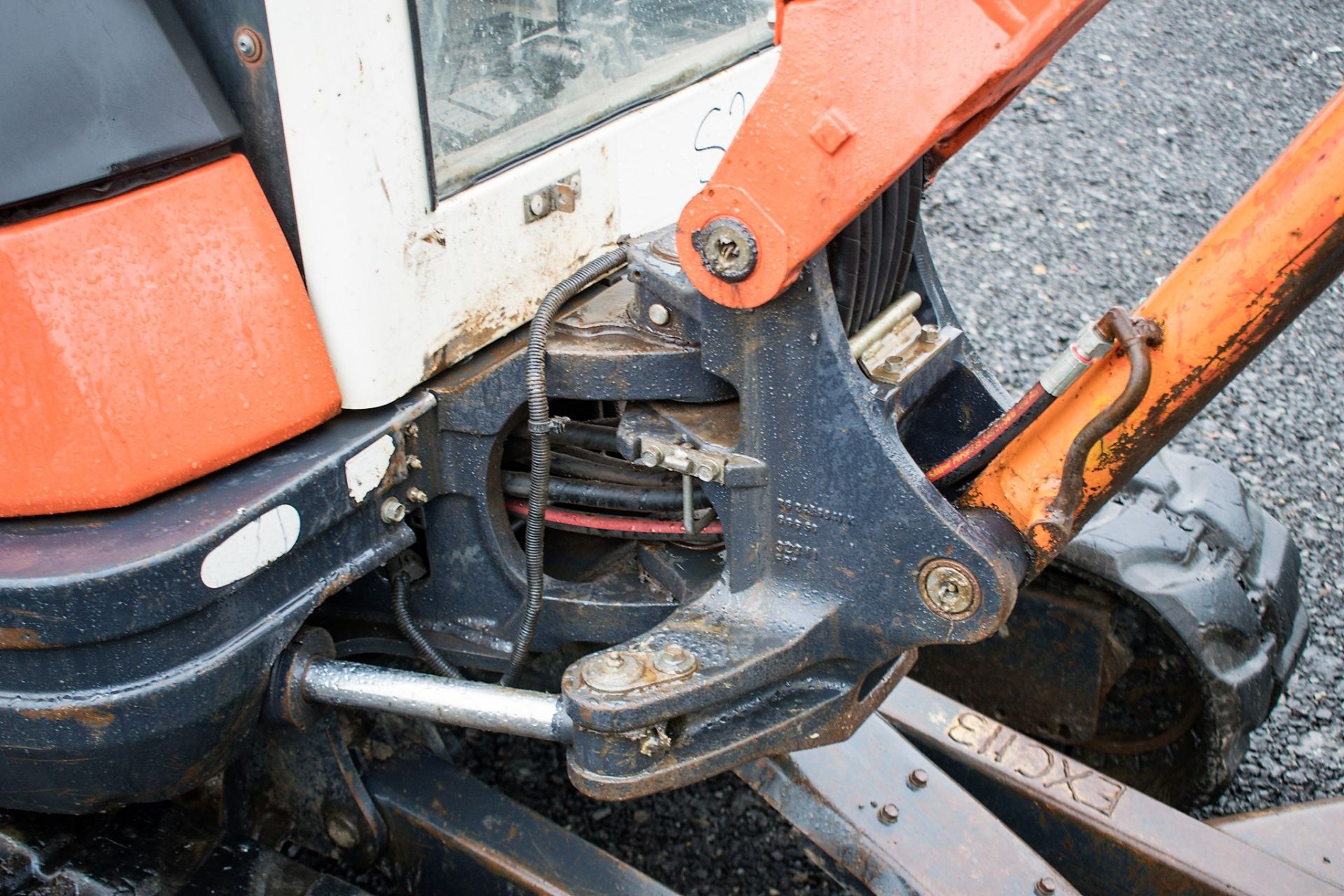 Kubota KX61-3 2.6 tonne rubber tracked mini excavator Year: 2012 S/N: 79169 Recorded Hours: 3331 - Image 14 of 25