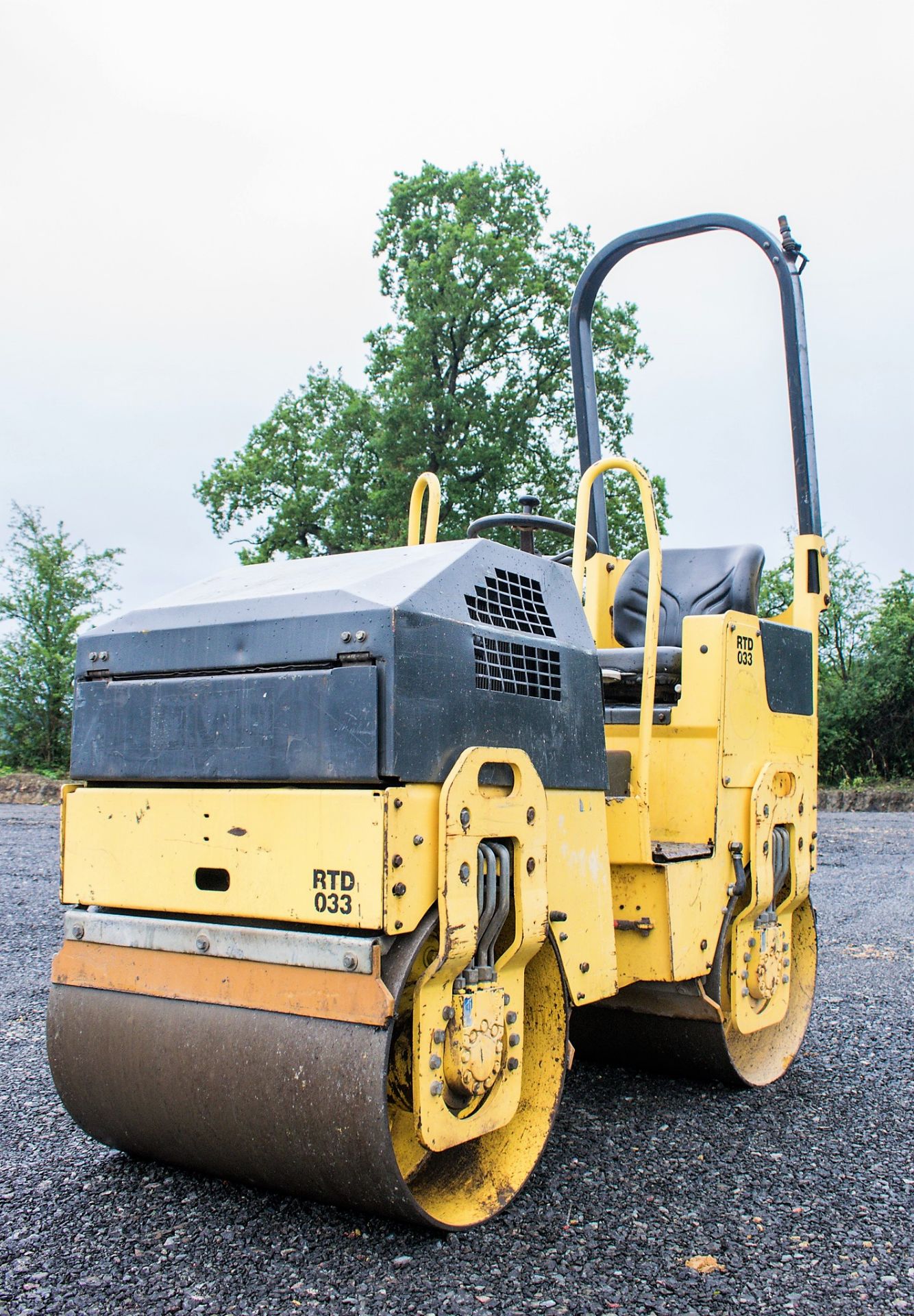 Bomag BW80 ADH-3 double drum ride on roller Year: 2005 S/N: 425695 Recorded Hours: 1241 RTD033