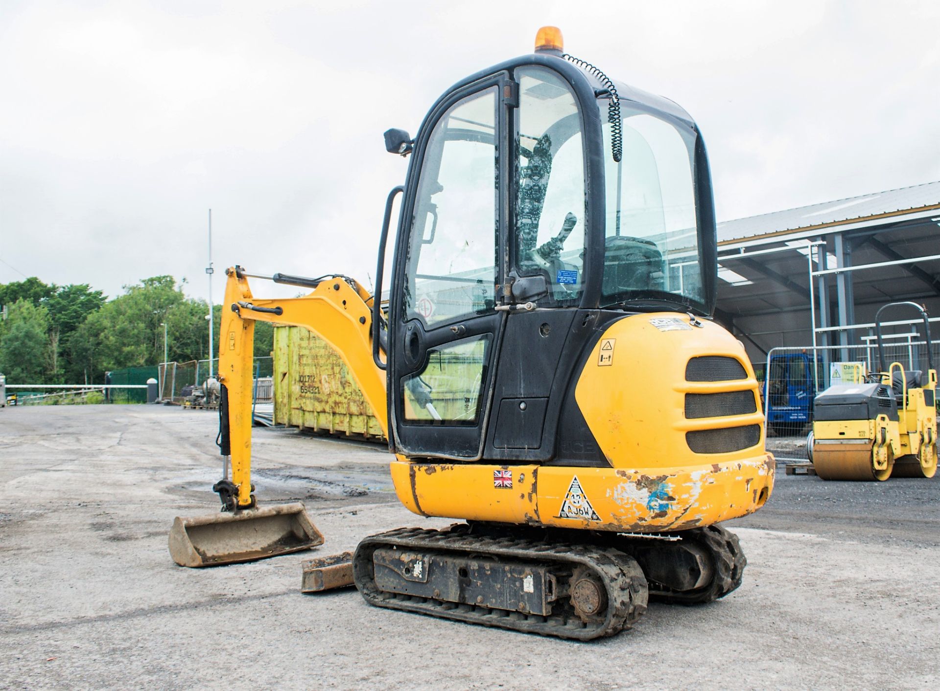 JCB 8016 1.5 tonne rubber tracked mini excavator Year: 2014 S/N: 20171553 Recorded Hours: 2238 - Image 3 of 20