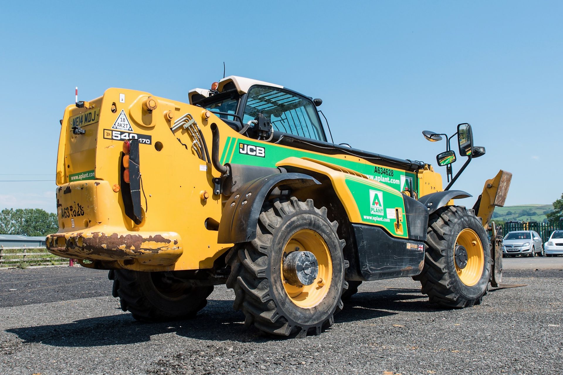 JCB 540-170 17 metre telescopic handler Registration Number: ME14 MDJ Year: 2014 S/N: 40212 Recorded - Image 4 of 21