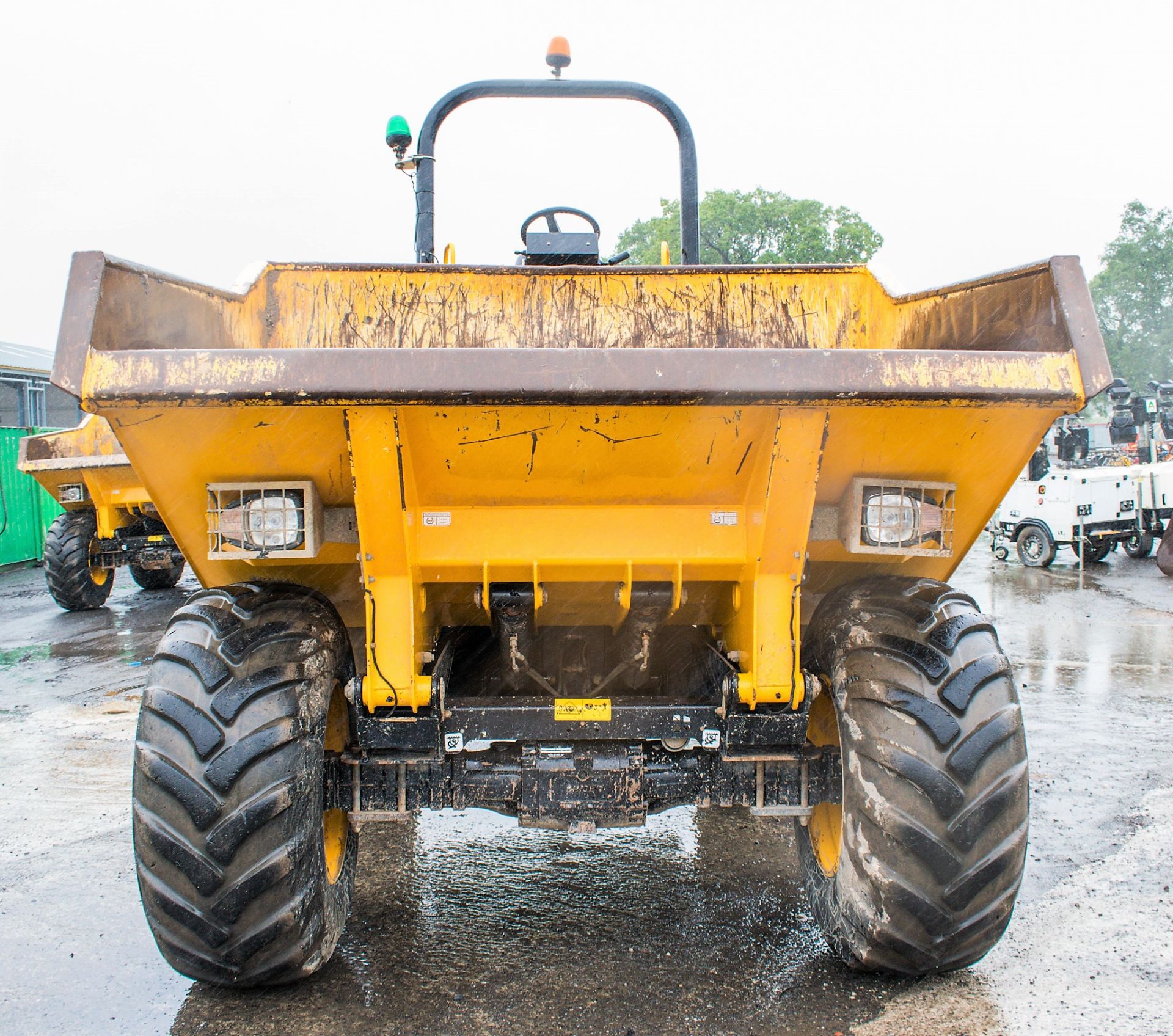 JCB 9TFT 9 tonne straight skip dumper  Reg No.: MF67 UBG Year: 2017  c/w V5 Road Registration - Image 5 of 19