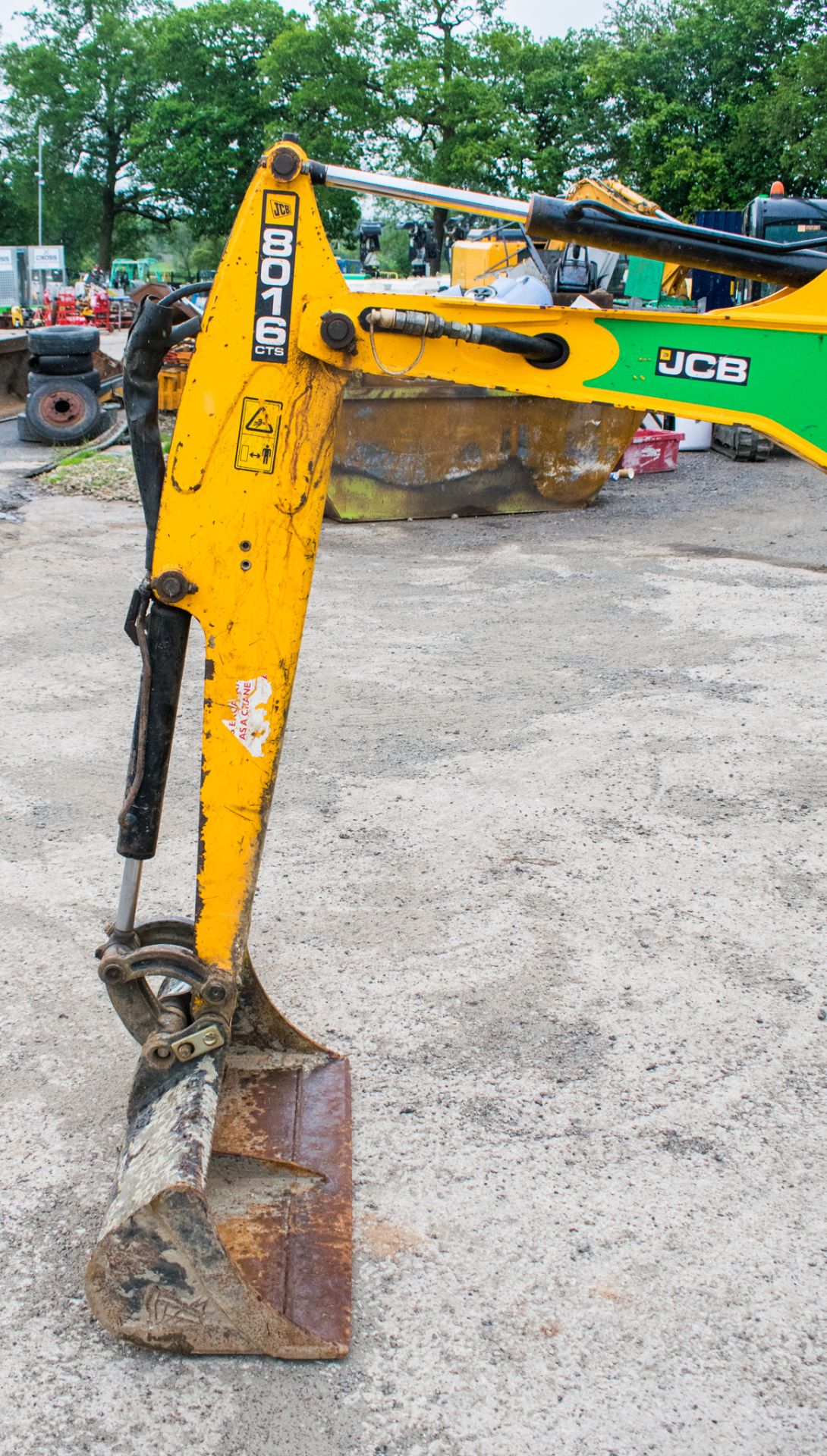 JCB 8016 1.5 tonne rubber tracked mini excavator Year: 2013 S/N: 2071419 Recorded Hours: 1950 - Image 12 of 18