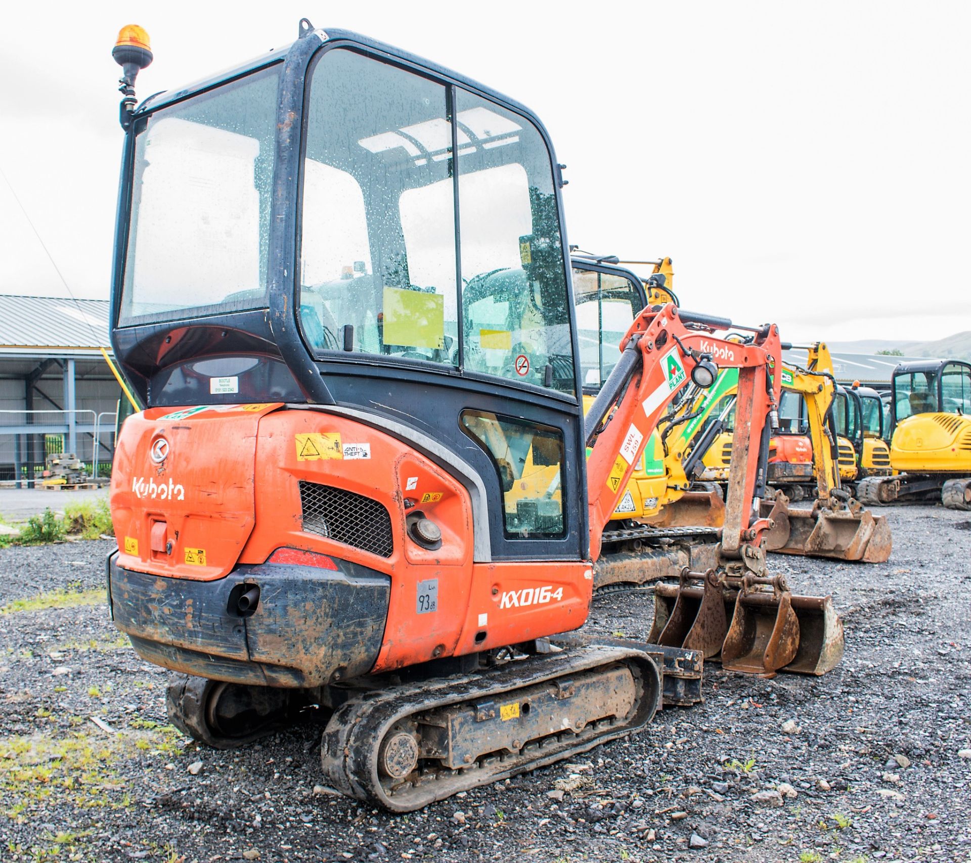 Kubota KX016-4 1.6 tonne rubber tracked mini excavator Year: 2014 S/N: 57528 Recorded Hours: 2621 - Image 3 of 19